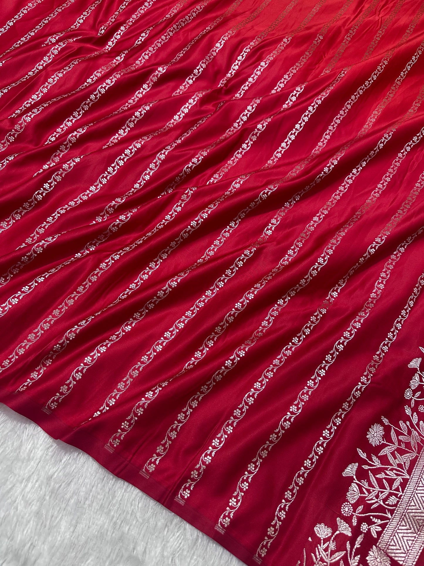 Royal Maharani Red Banarasi Silk Saree
