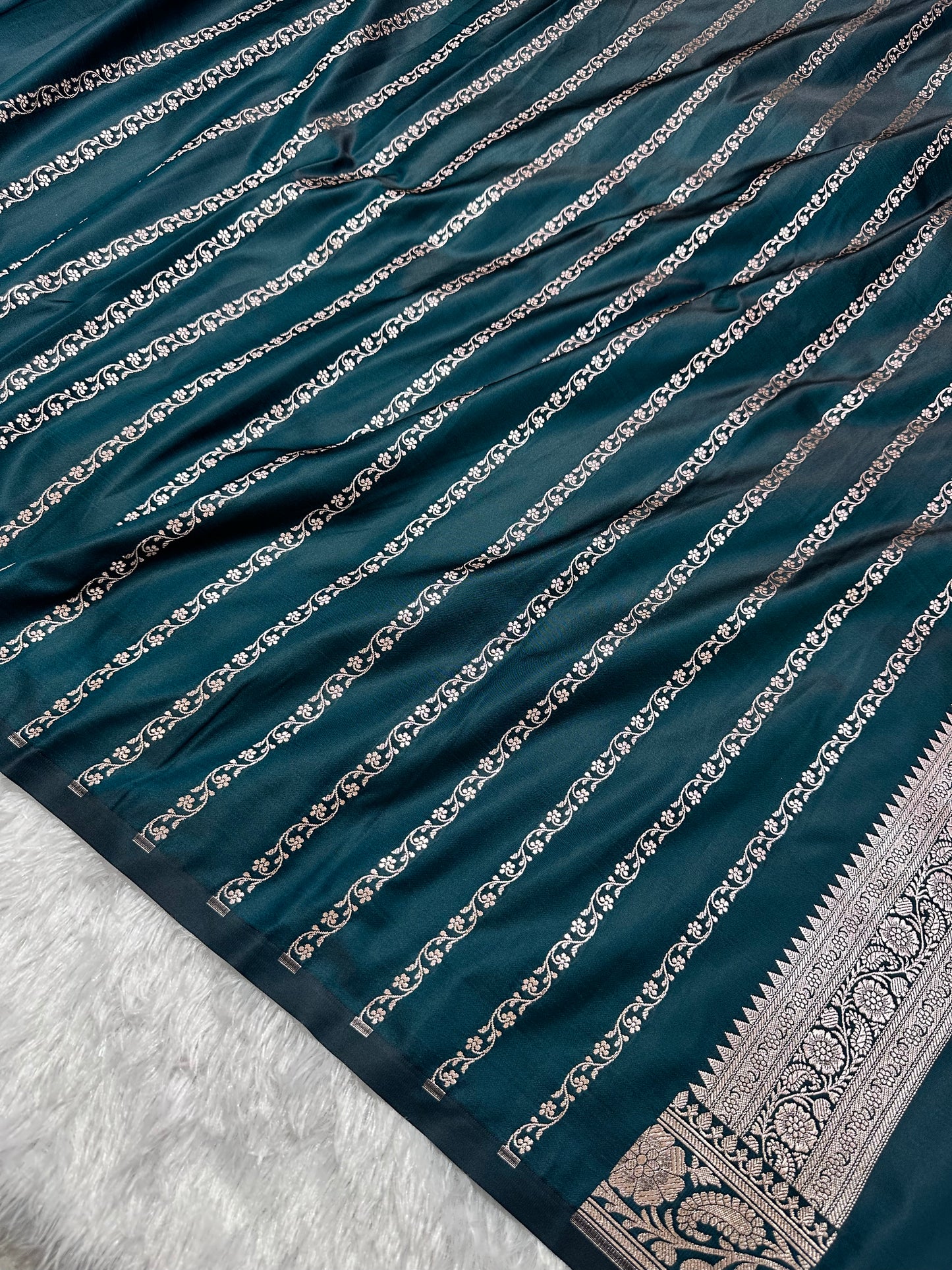 Royal Ocean Emerald Banarasi Silk Saree