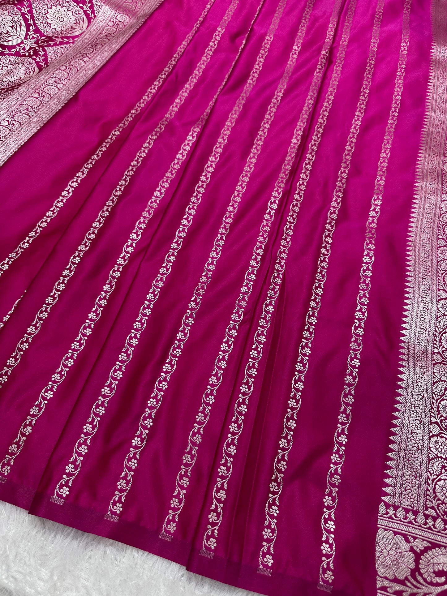 Magenta Pink Katan Silk Banarasi Saree with Classic Copper Zari Kalka-Bel Border and Delicate Floral Sprigs