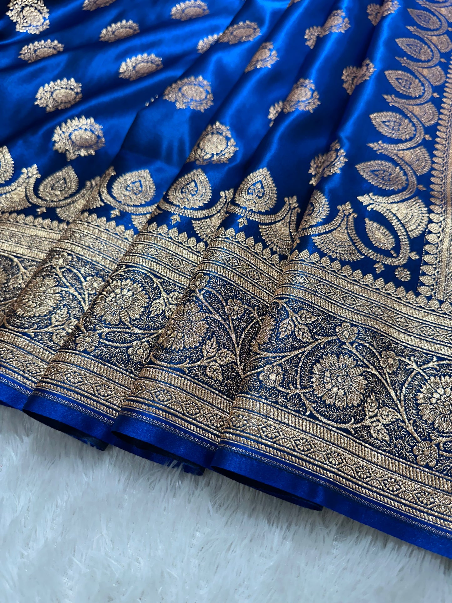 Bridal Maroon Satin Silk Banarasi Saree with Royal Floral Jhallar Border and Traditional Kalka-Floral Sprig Body Work (Copy)