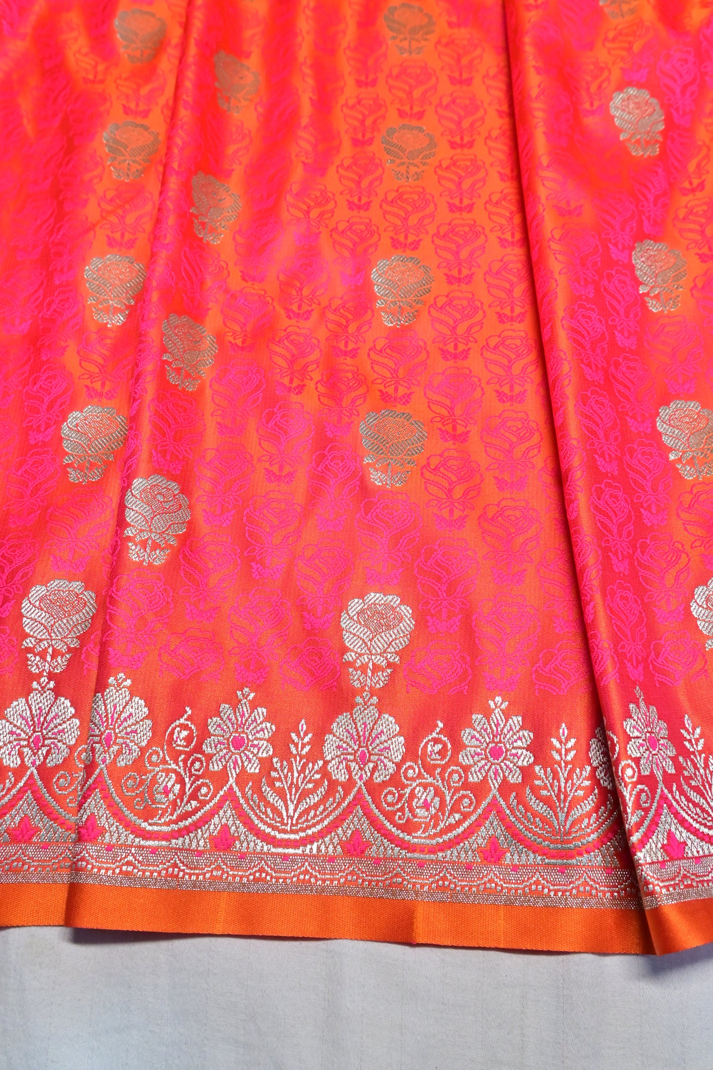 Premium Strawberry Katan Banarasi Silk Saree with Silver Zari Floral Buta – Traditional Wedding & Festive Wear