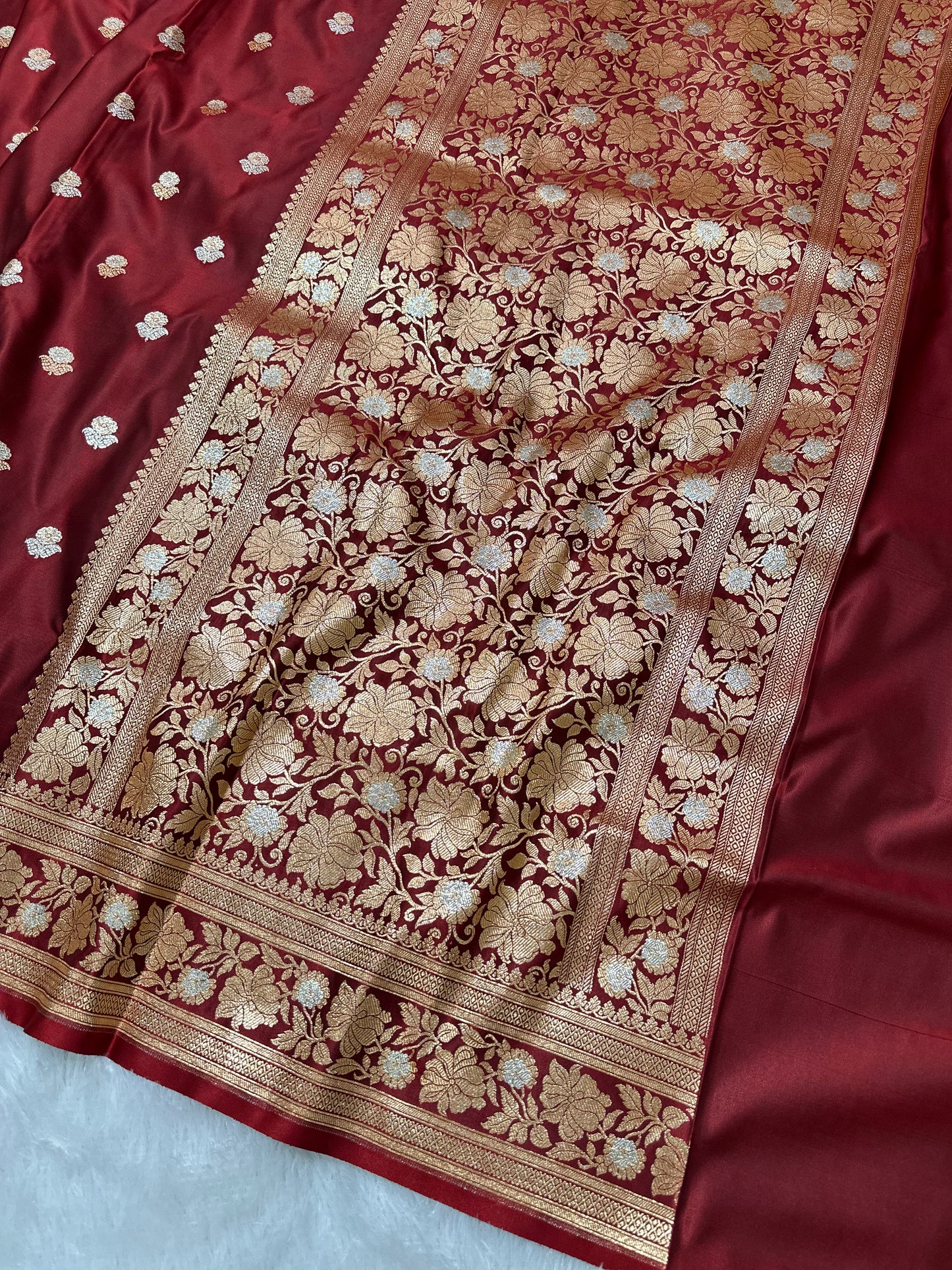 Premium Maroon Banarasi Silk Saree With Rich Gold & Silver Double Zari Weaving