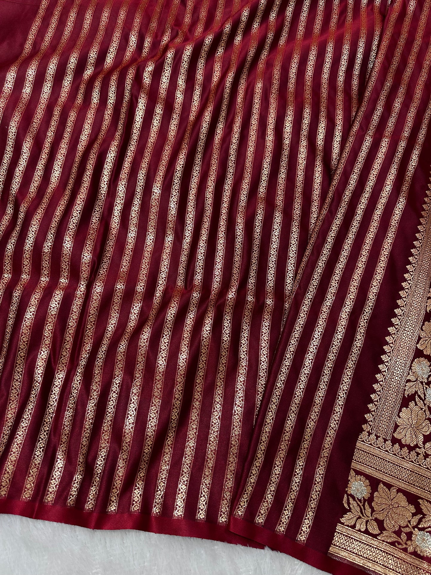 Premium Maroon Banarasi Silk Saree With Rich Gold & Silver Double Zari Weaving
