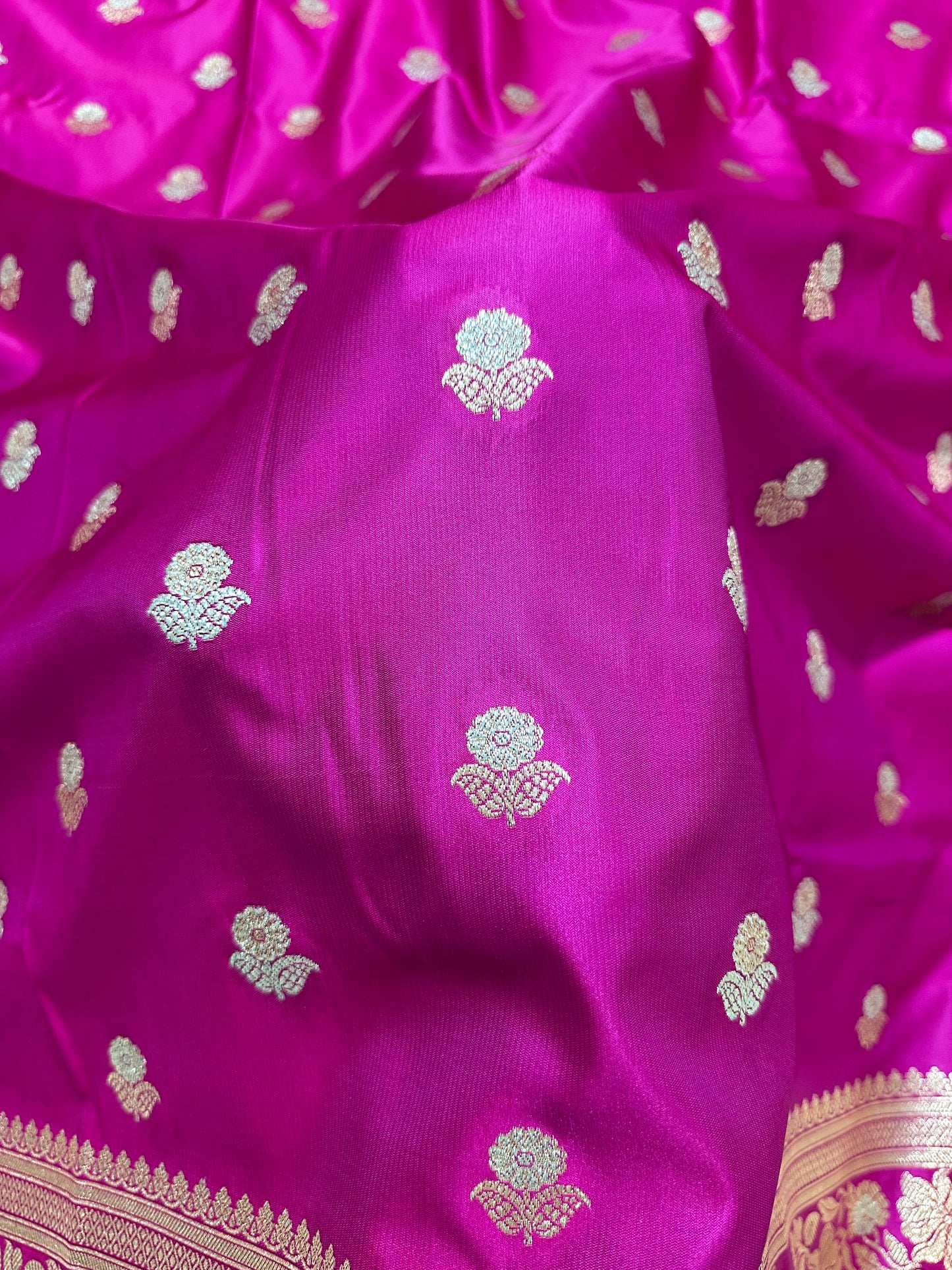 Premium Bright Pink Banarasi Silk Saree With Rich Gold & Silver Double Zari Weaving