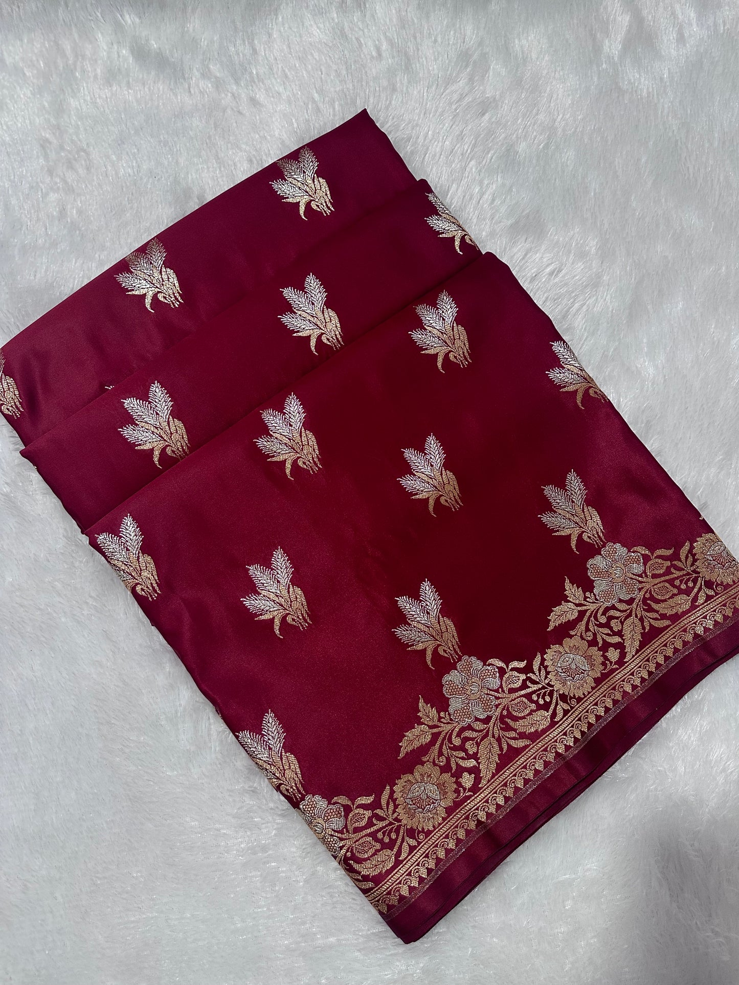Premium Dark Maroon Banarasi Silk Saree With Rich Gold & Silver Double Zari Weaving