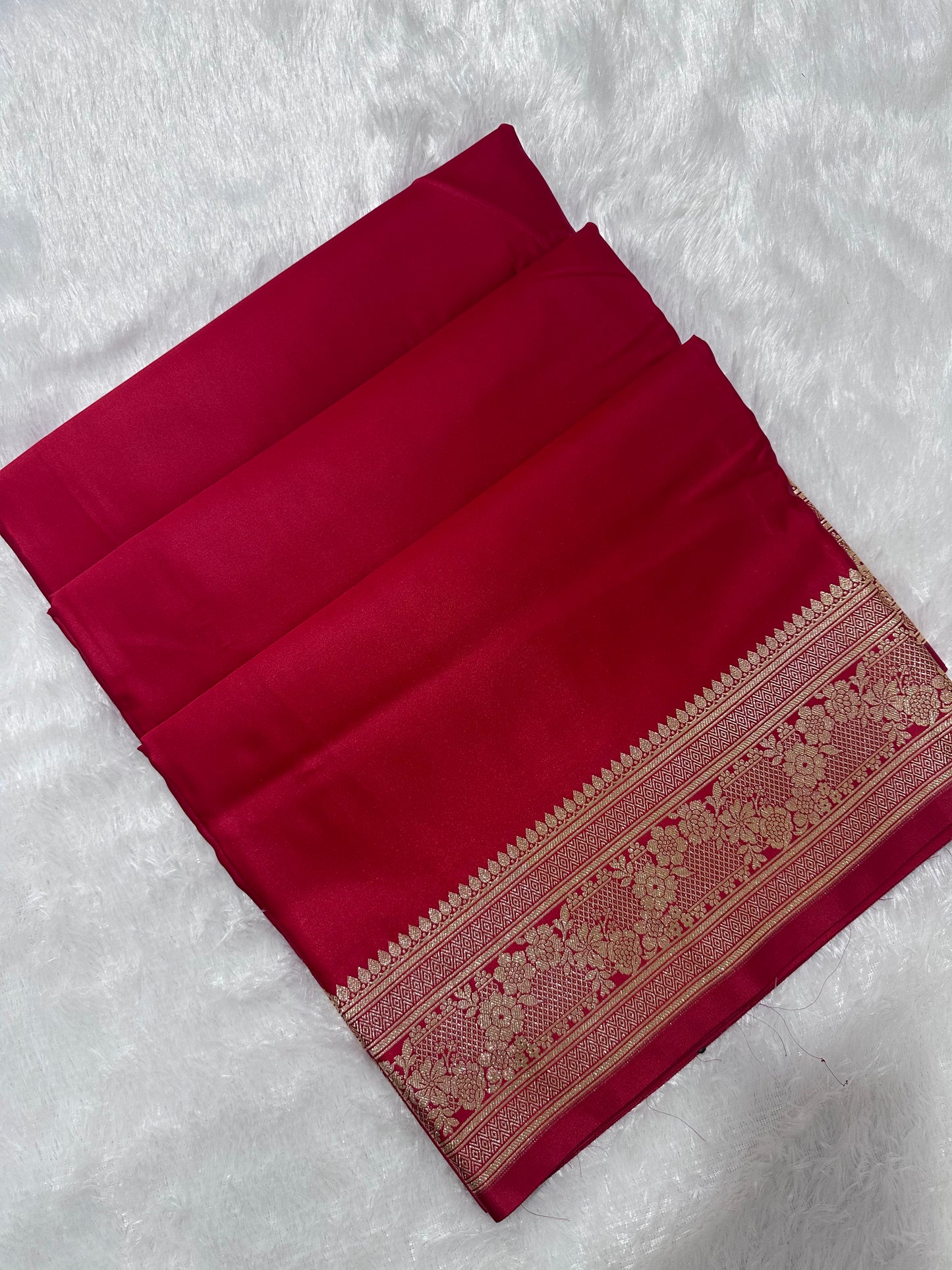 Luxury Ruby Red Plain Silk Saree With Rich Banarasi Border