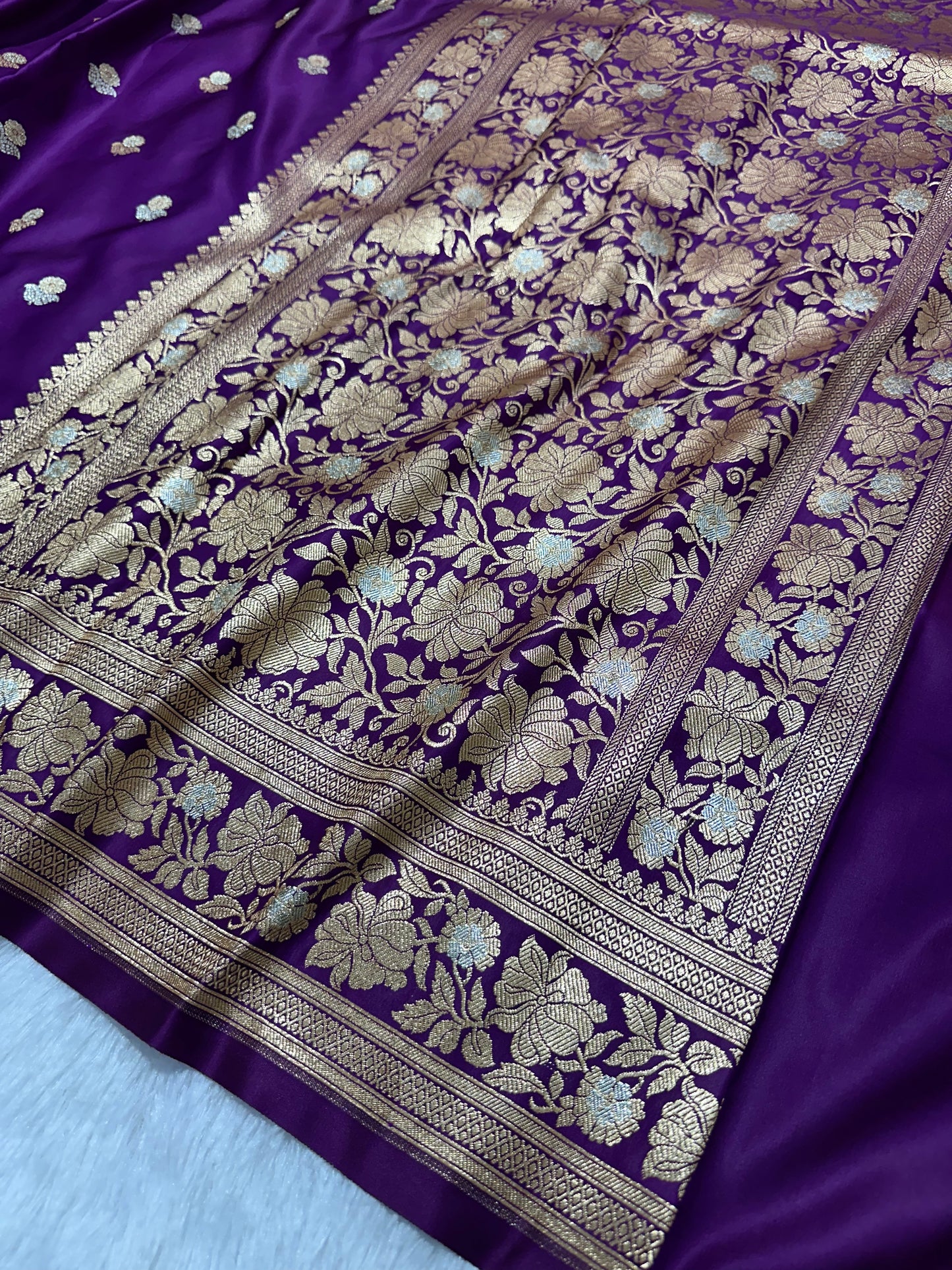 Premium Royal Purple Banarasi Silk Saree With Elegant Double Zari Buti Border&nbsp;