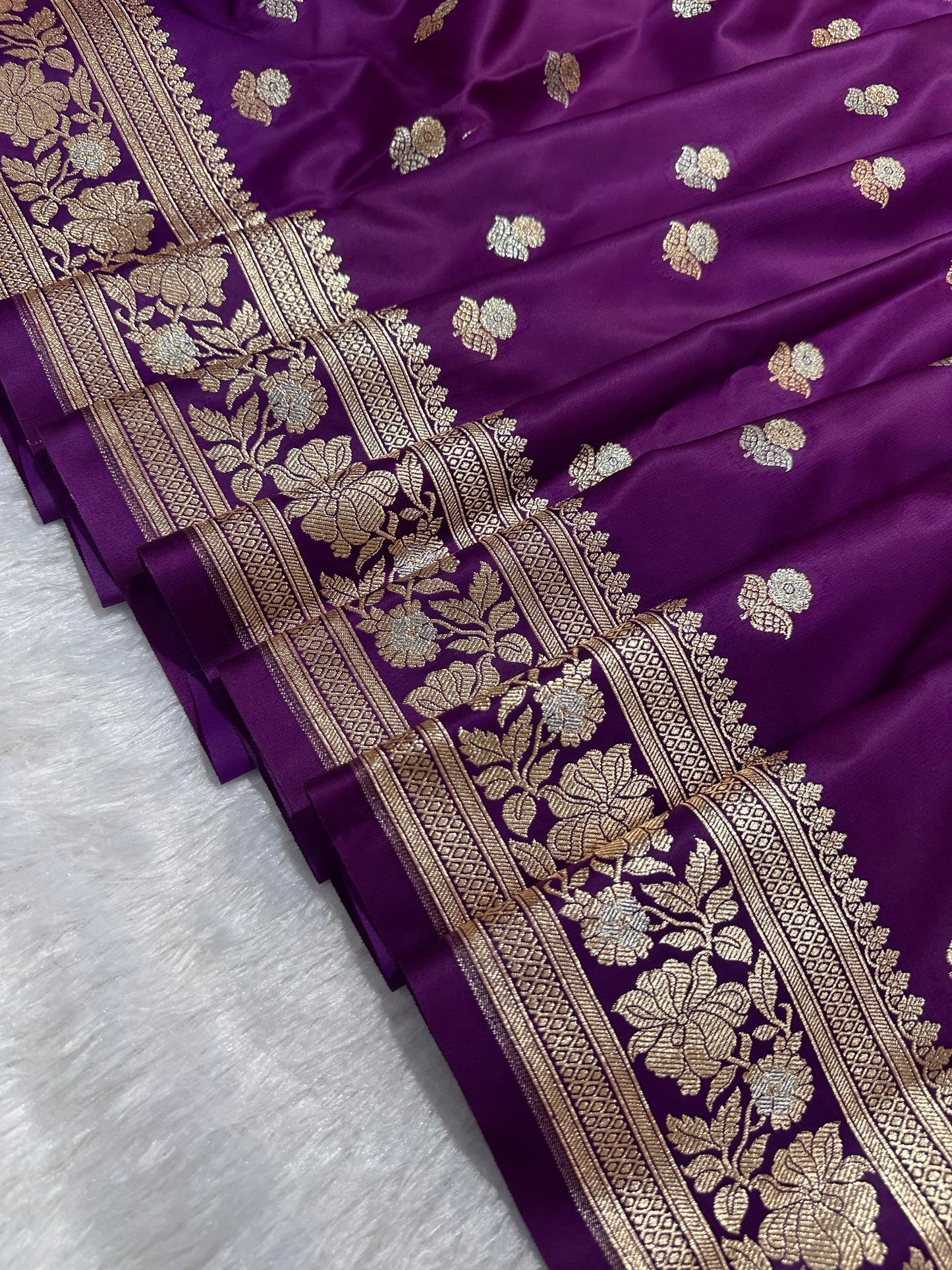 Premium Royal Purple Banarasi Silk Saree With Elegant Double Zari Buti Border&nbsp;