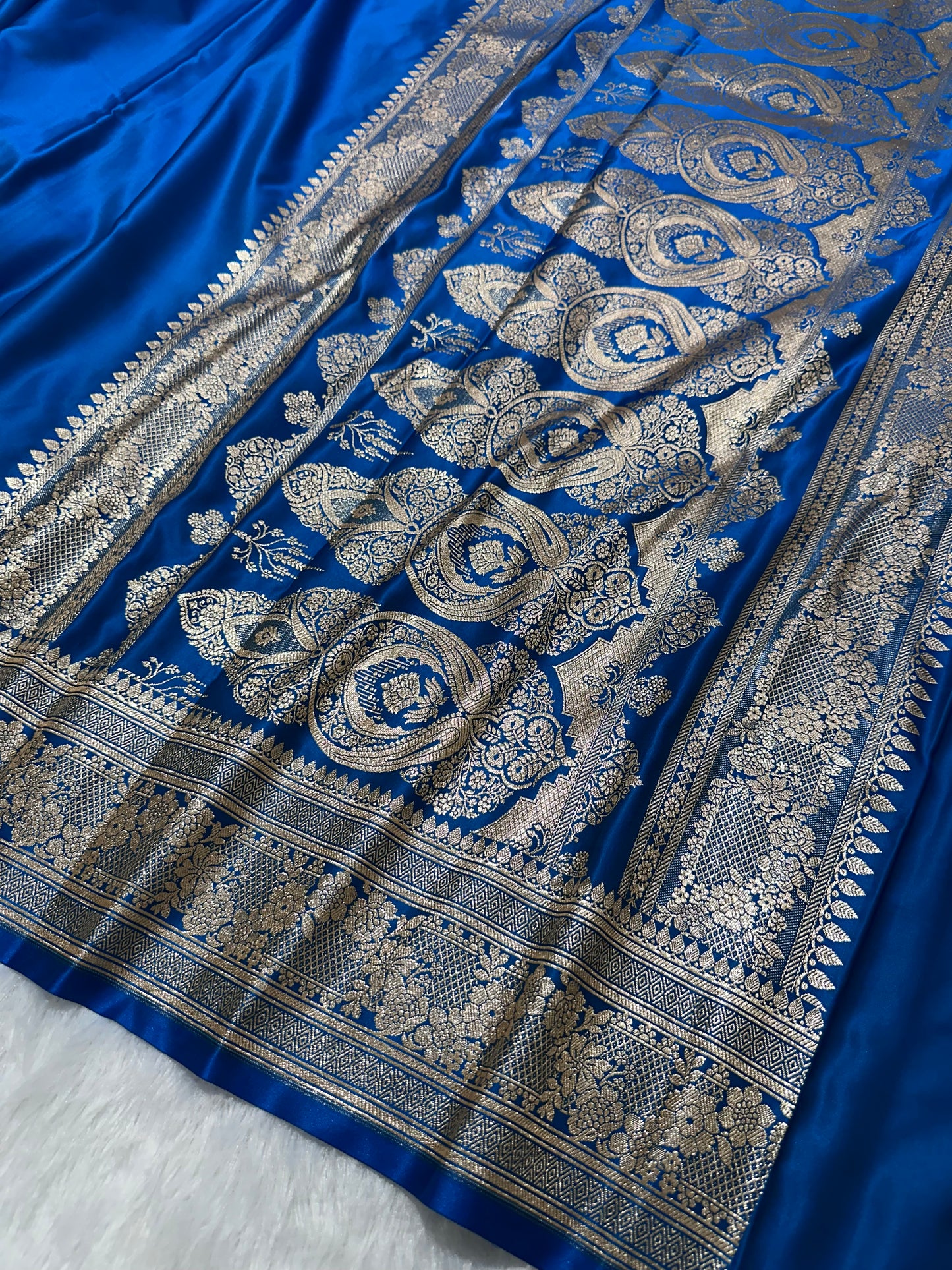 Luxury Firozi Plain Silk Saree With Rich Banarasi Border
