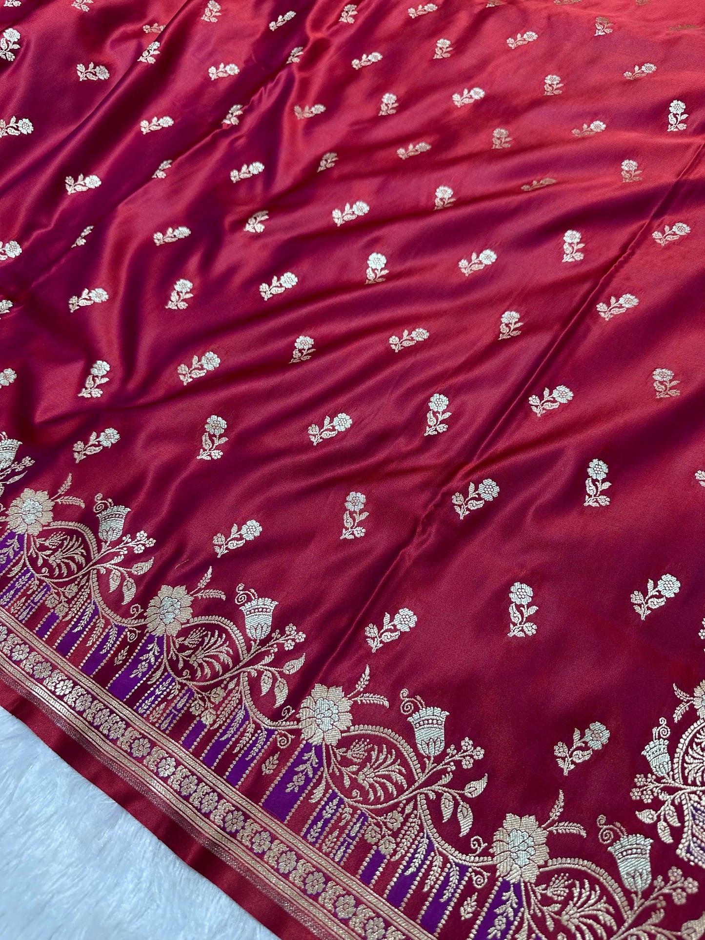 Premium Magenta Silk Saree With Elegant Double Zari Buti Border