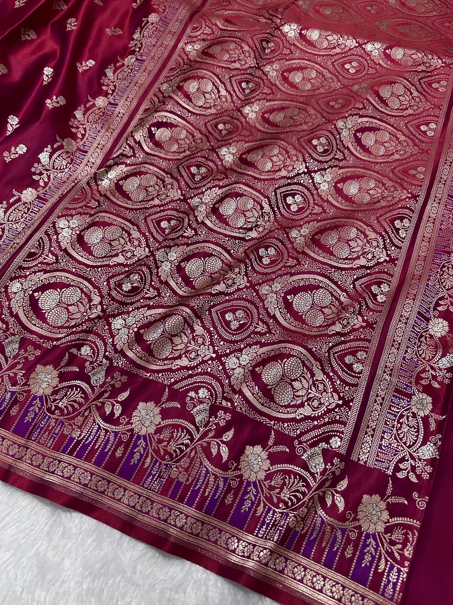Premium Magenta Silk Saree With Elegant Double Zari Buti Border