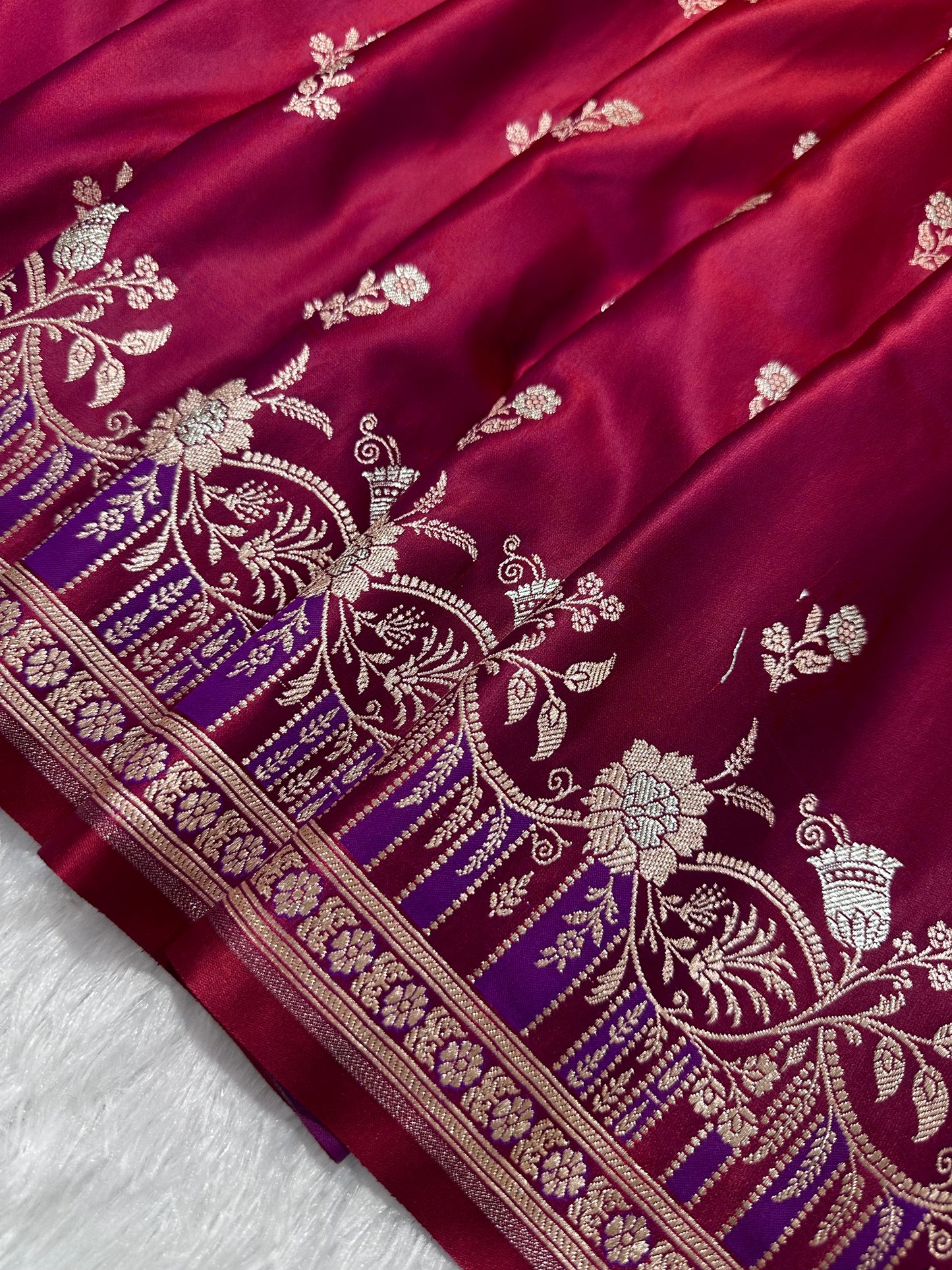 Premium Magenta Silk Saree With Elegant Double Zari Buti Border