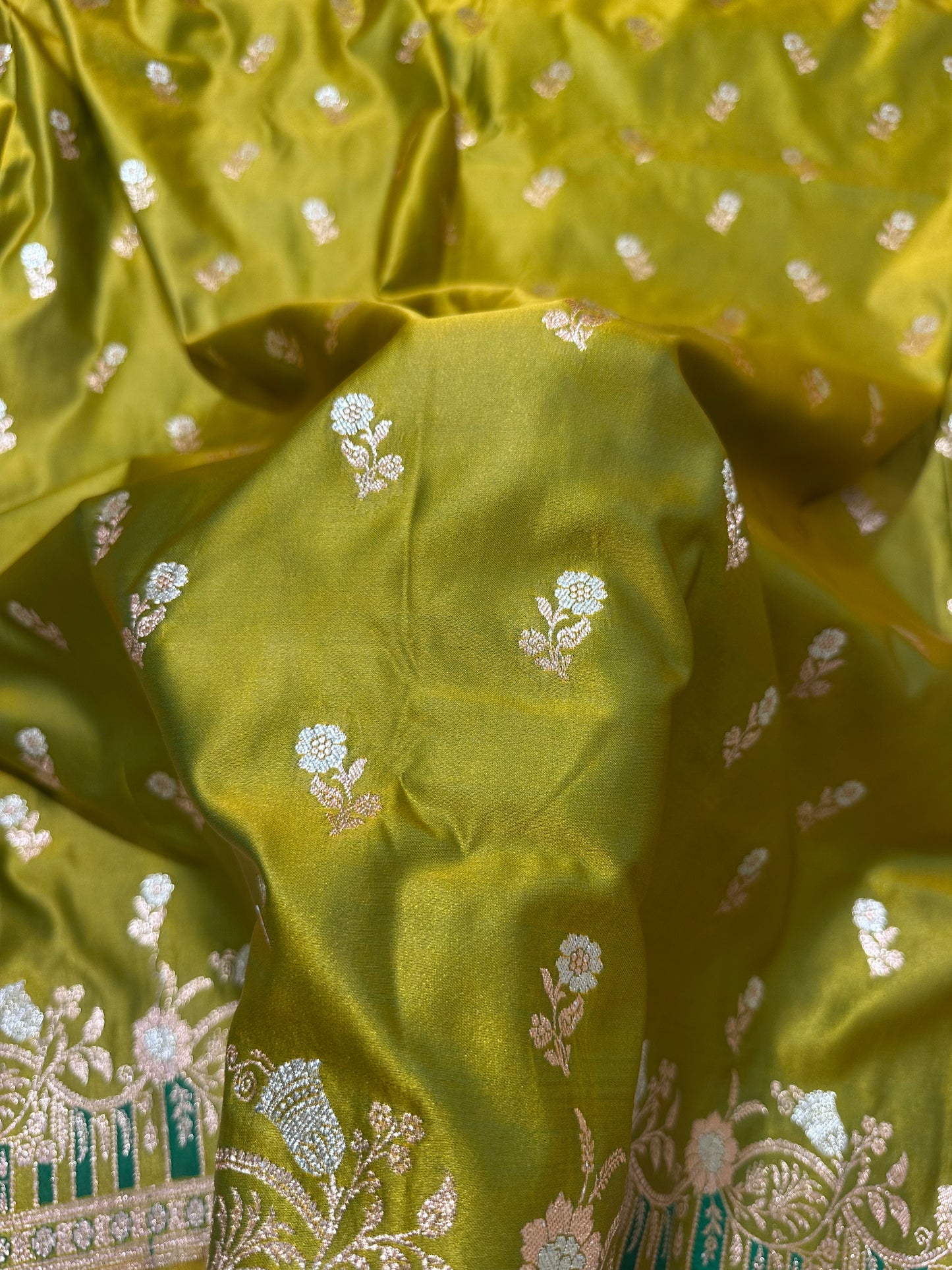 Premium Mehndi Green Banarasi Silk Saree With Elegant Double Zari Buti Border