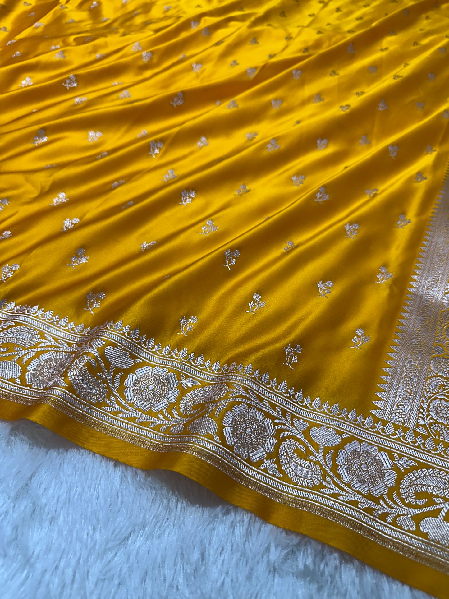 Royalgold Yellow Banarasi Saree with Woven Buti
