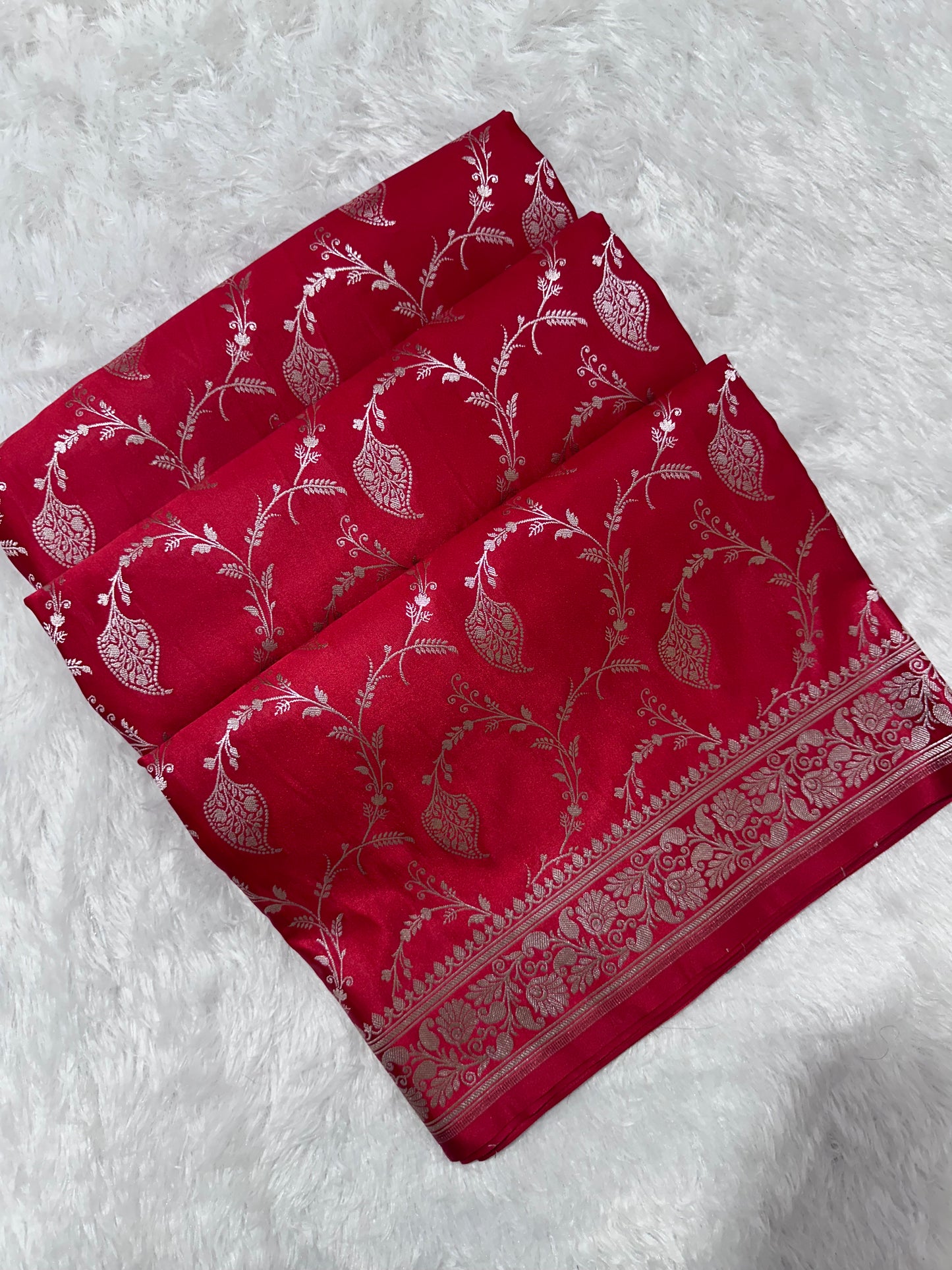 Royal Maharani Red Banarasi Silk Saree