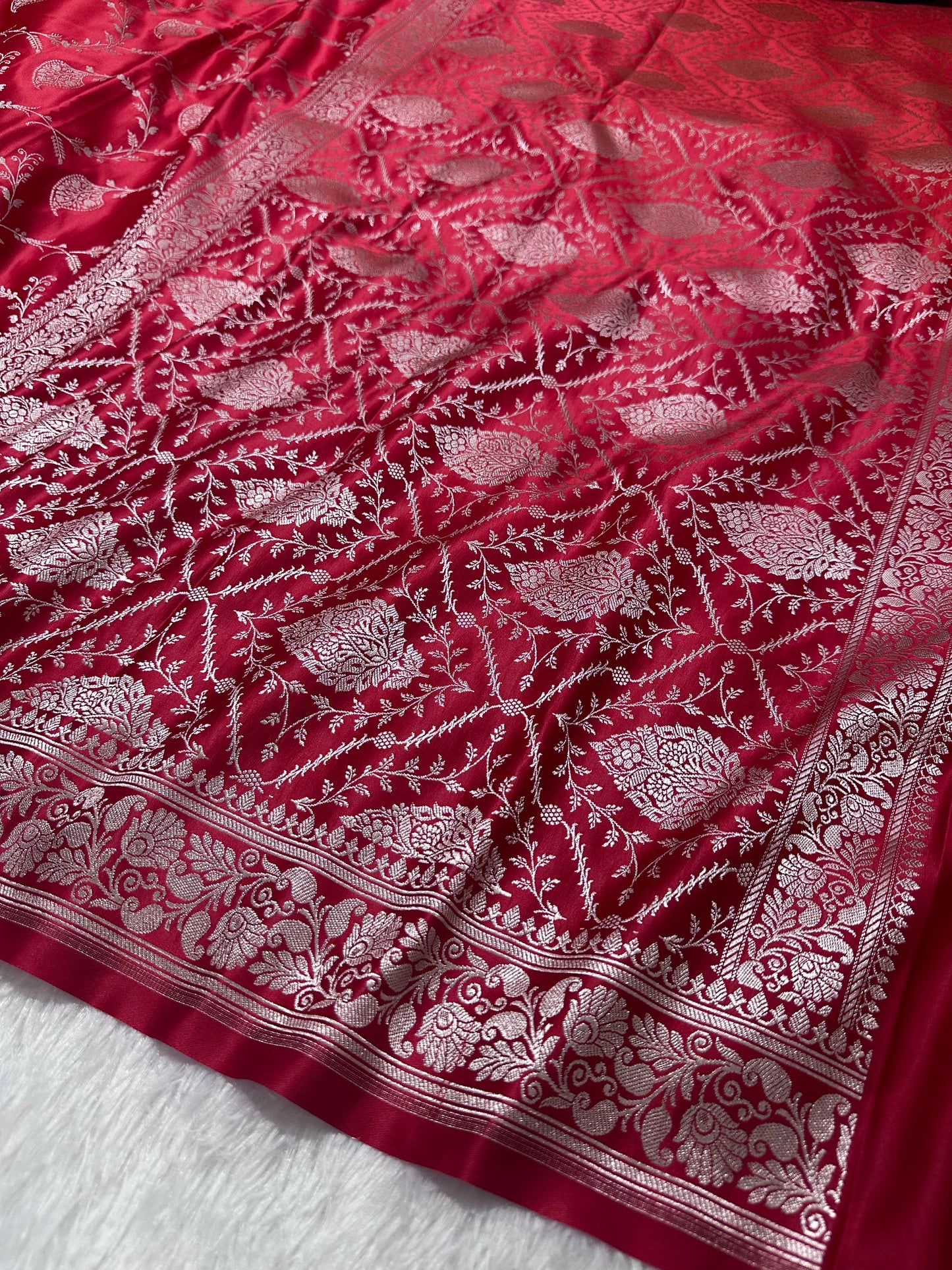Royal Maharani Red Banarasi Silk Saree