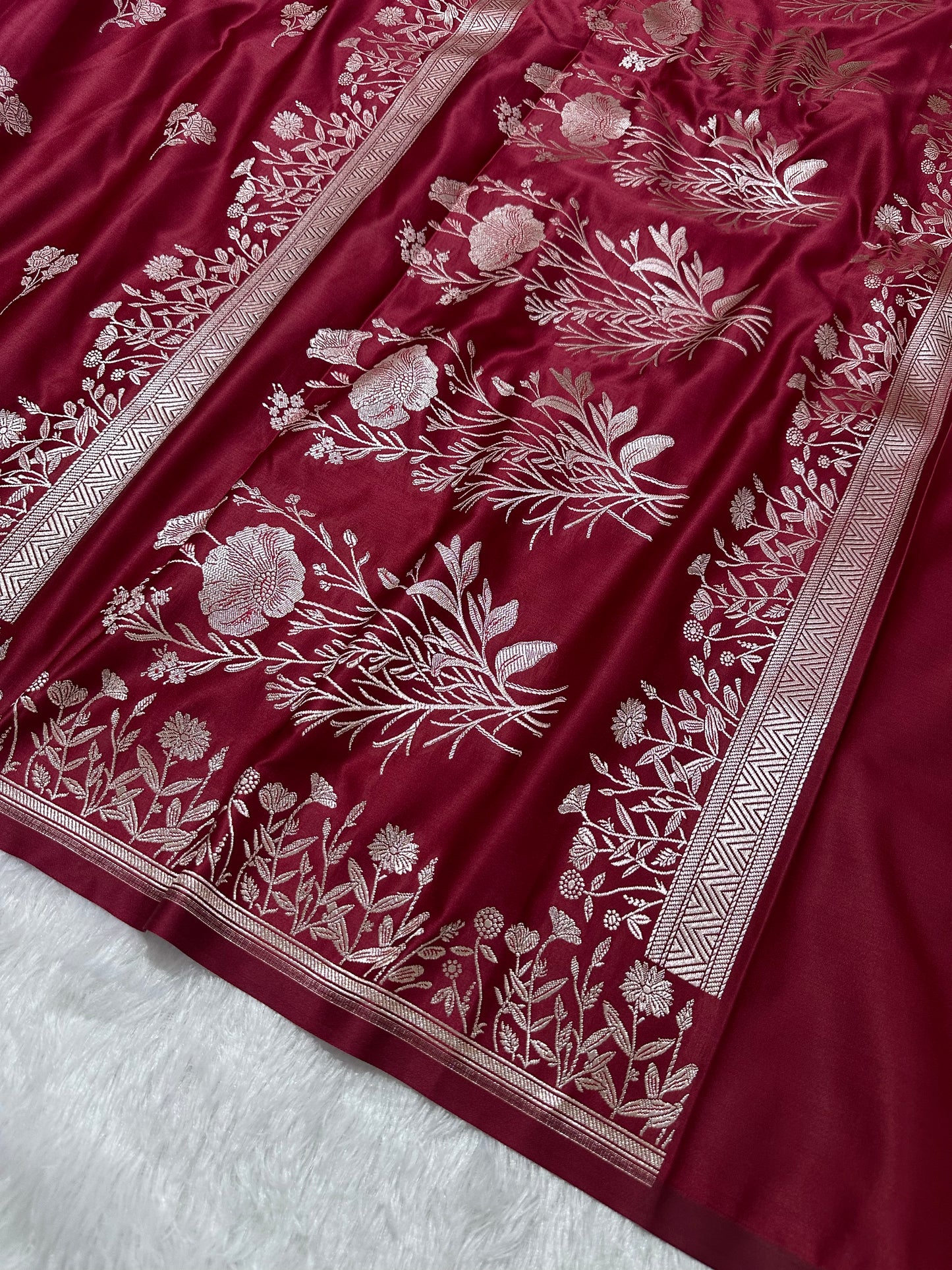 Royal Berry Pink Banarasi Silk Saree