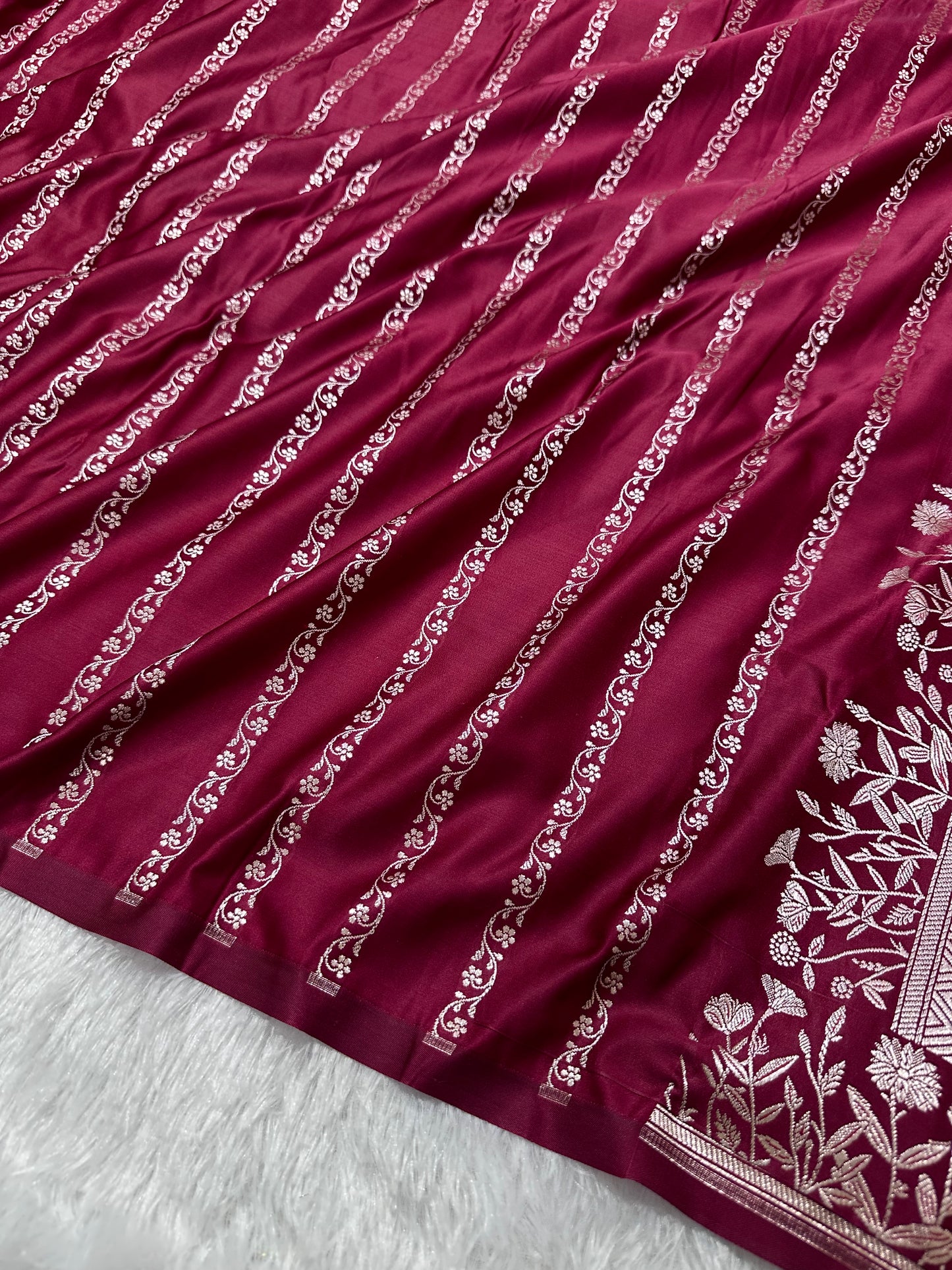 Royal Berry Pink Banarasi Silk Saree