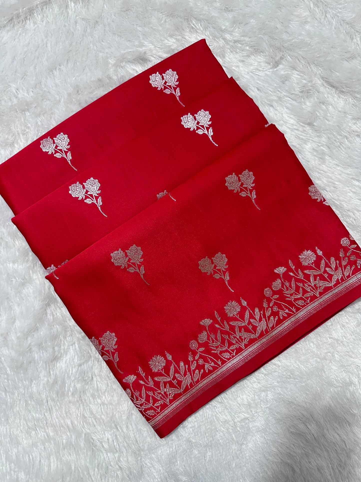 Royal Maharani Red Banarasi Silk Saree