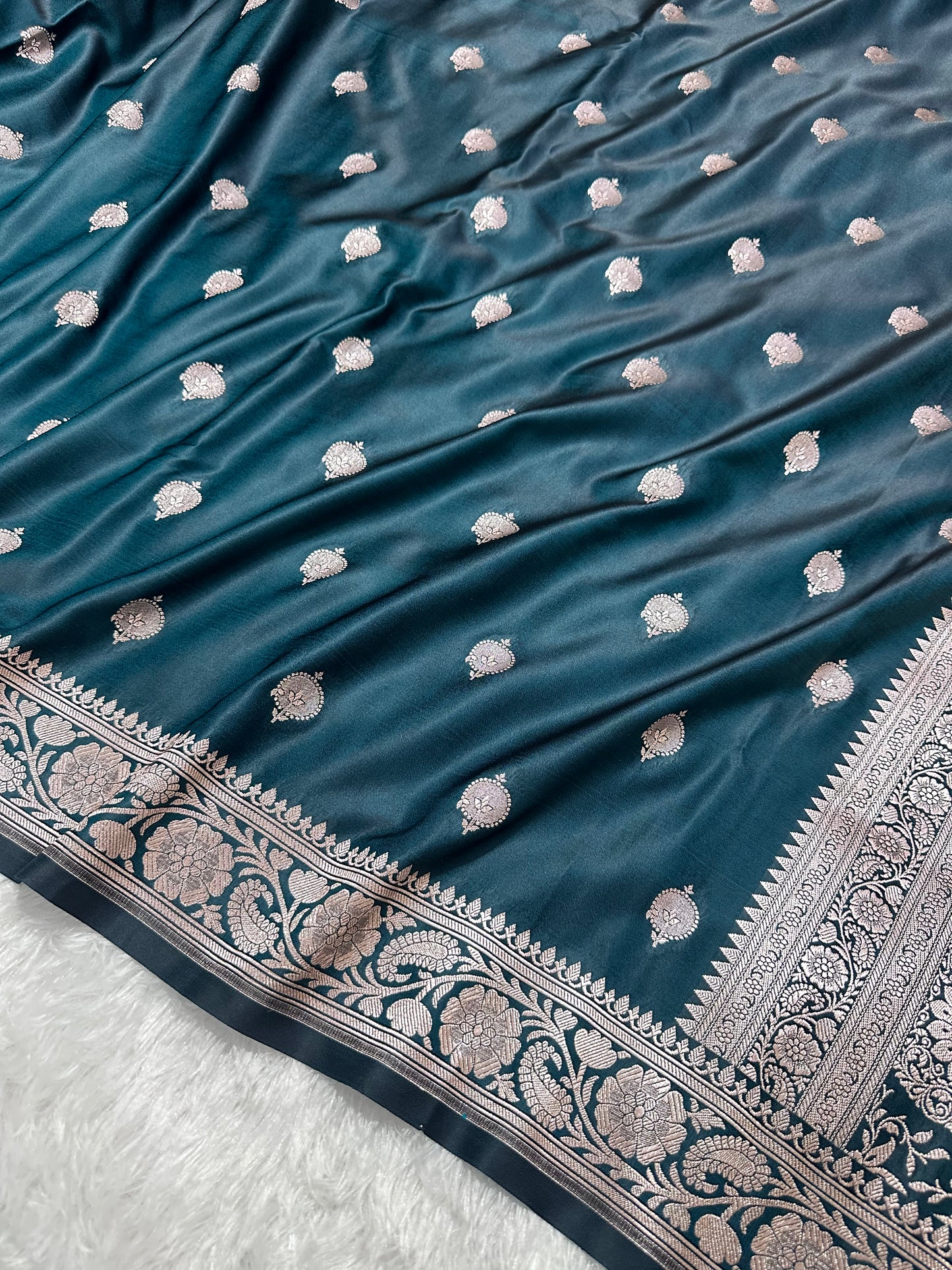 Royal Ocean Emerald Banarasi Silk Saree