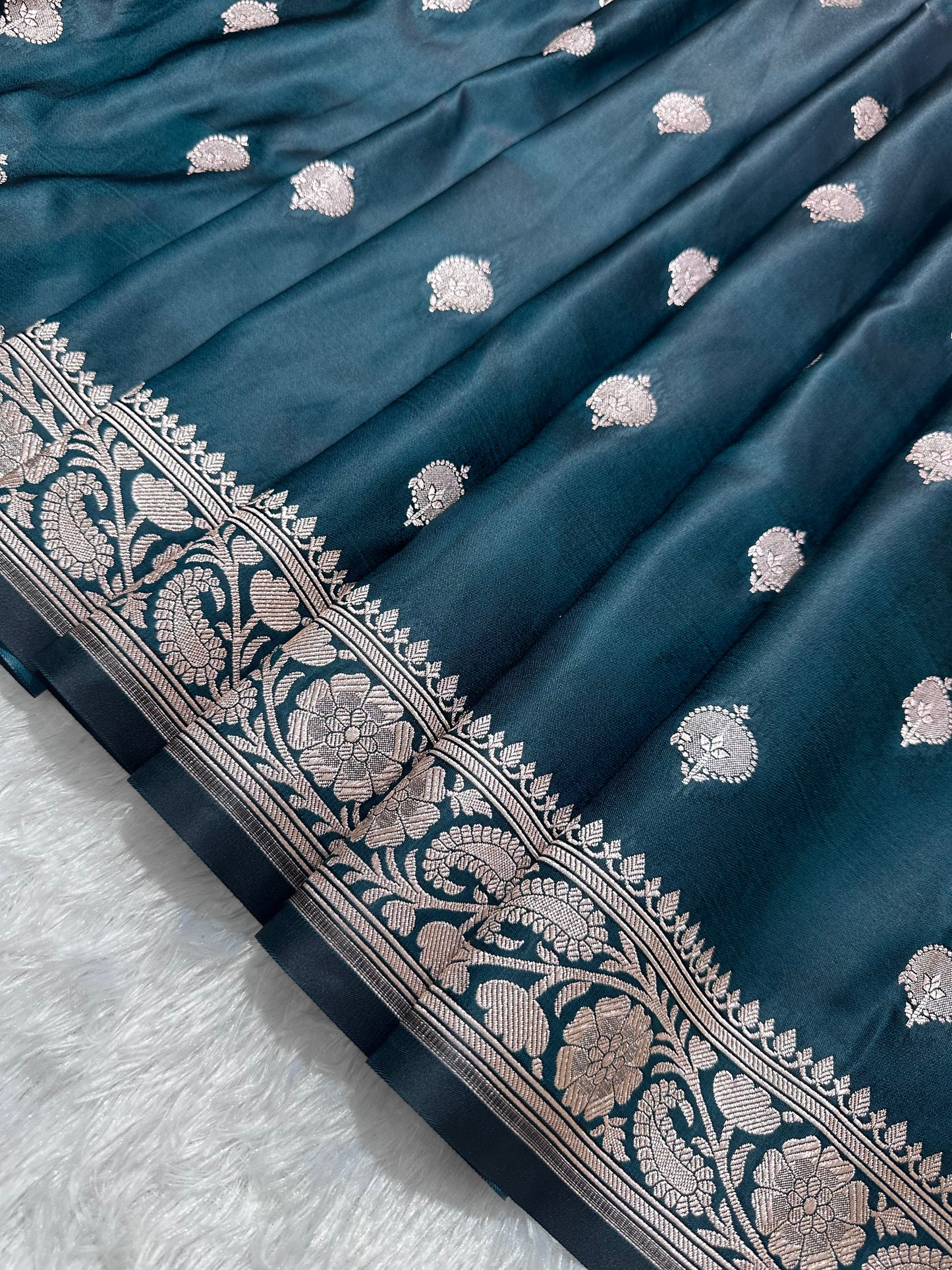 Royal Ocean Emerald Banarasi Silk Saree