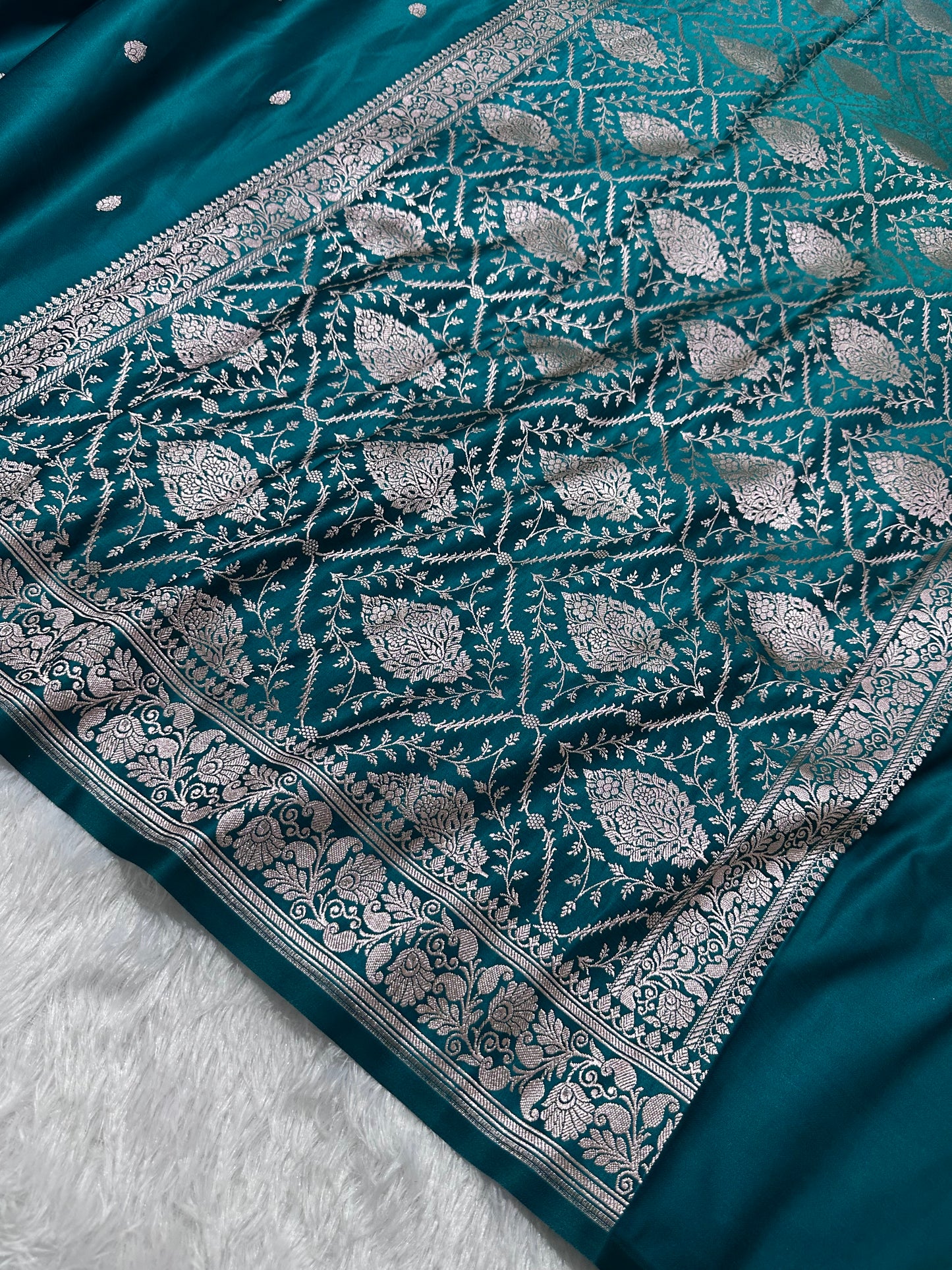 Royal Ocean Teal Banarasi Silk Saree