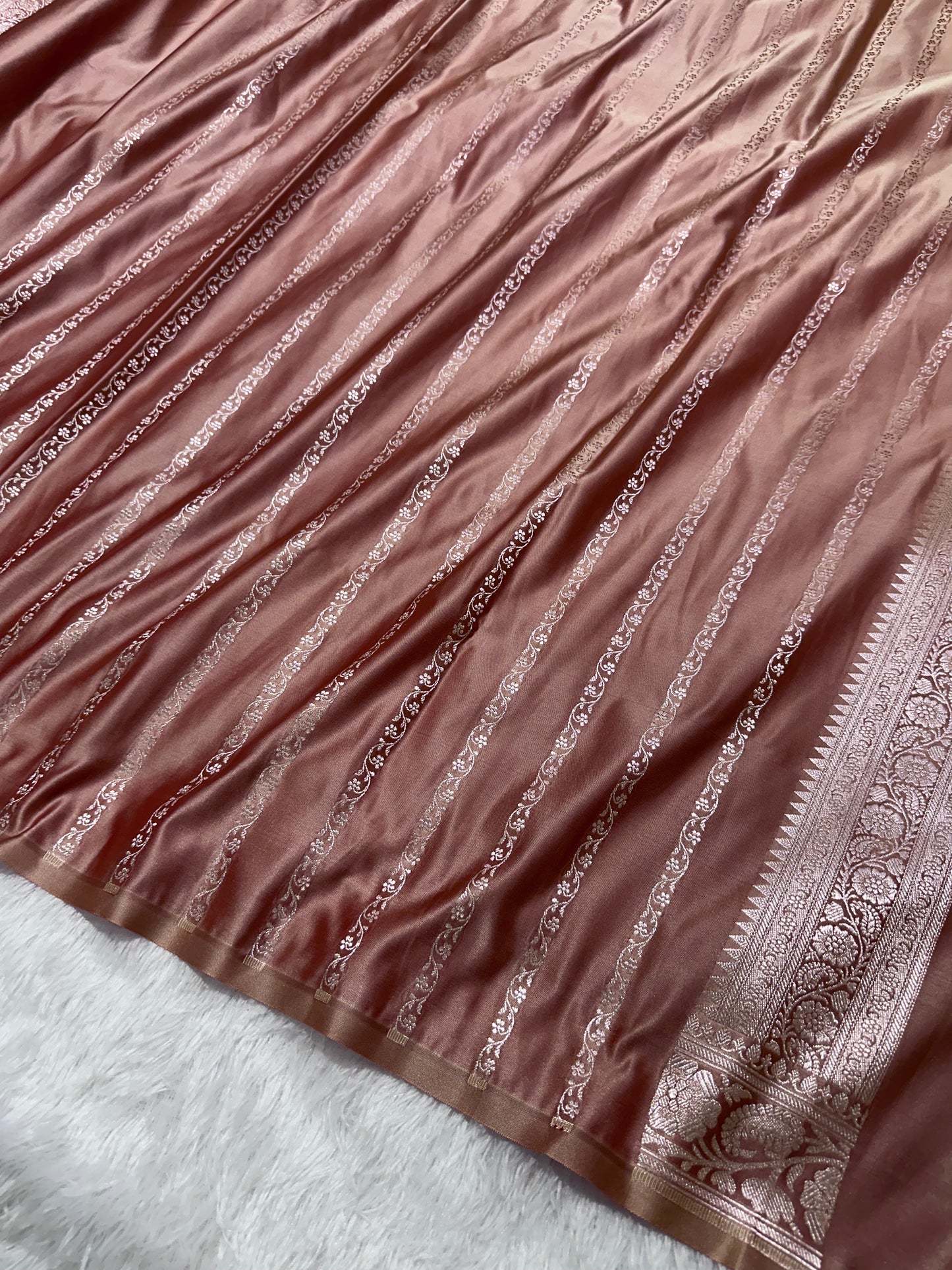 Dusty Rose Pink Banarasi Silk Saree
