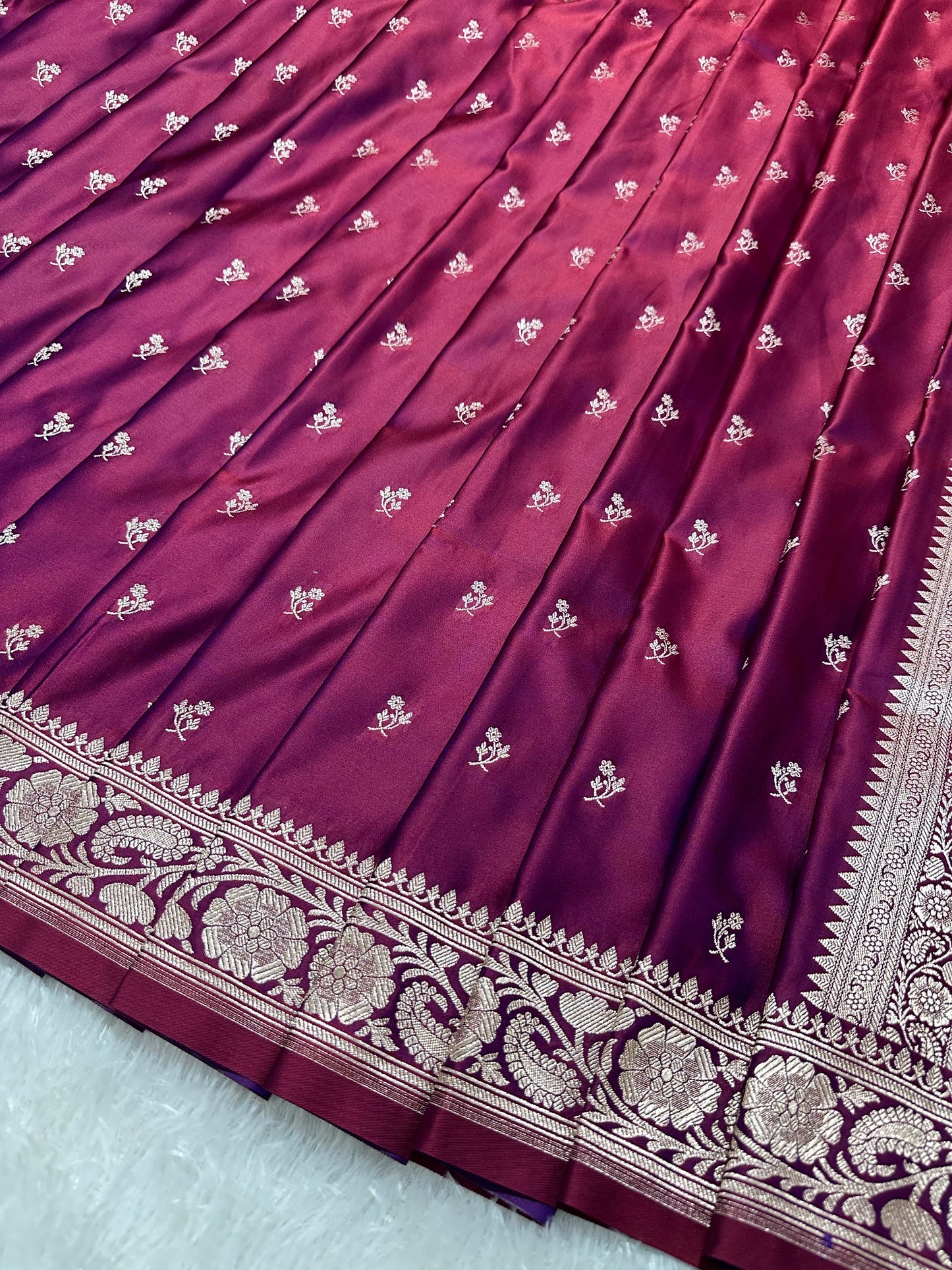 Premium Deep Magenta Banarasi Silk Saree With Elegant Double Zari Buti Border&nbsp;