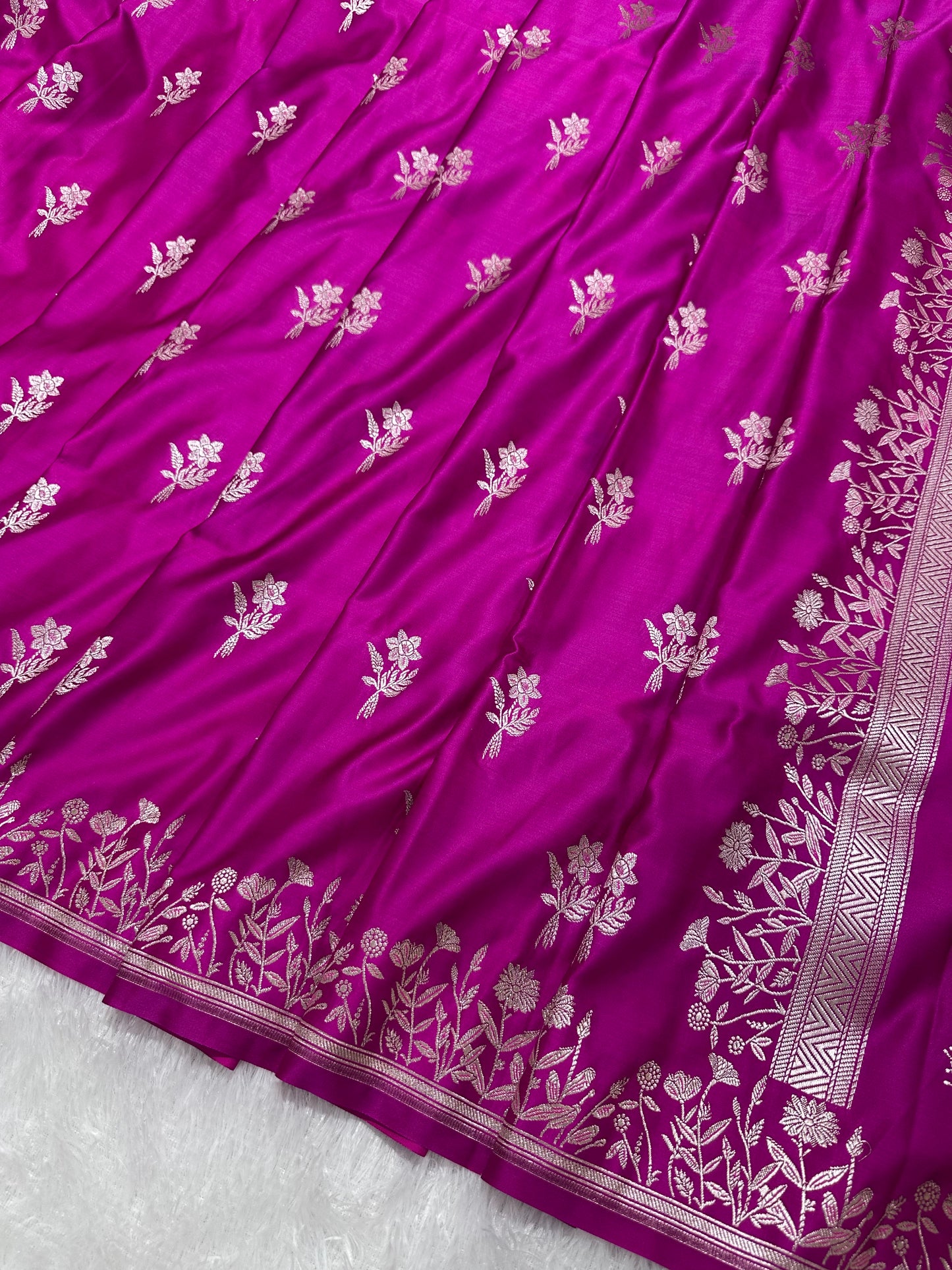 Premium Rani Pink Banarasi Silk Saree With Elegant Double Zari Buti Border&nbsp; (Copy) (Copy)
