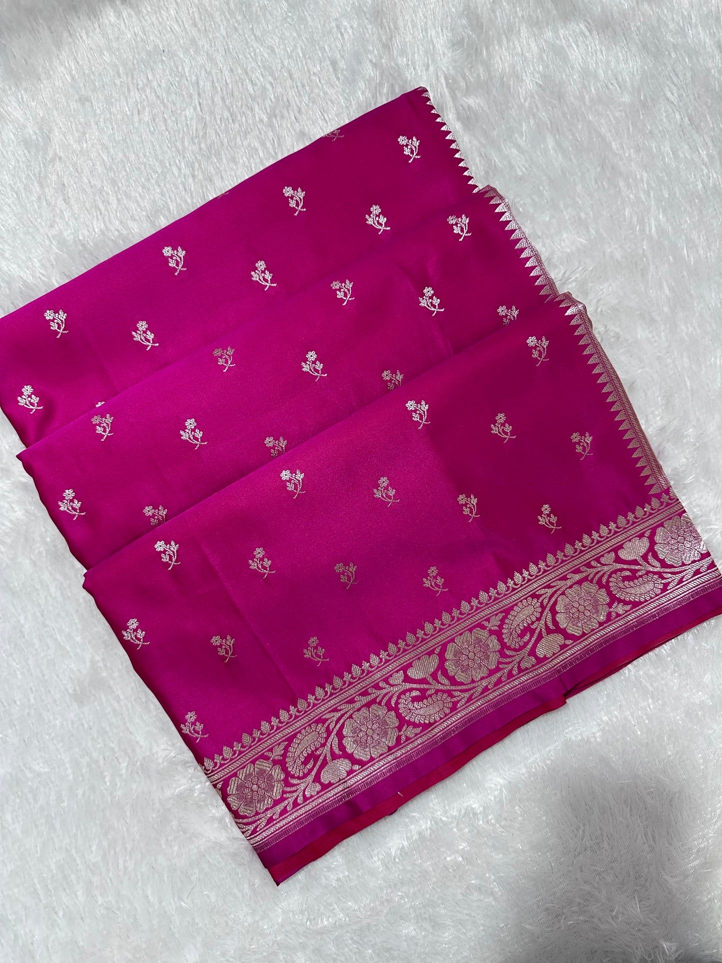 Magenta Pink Katan Silk Banarasi Saree with Classic Copper Zari Kalka-Bel Border and Delicate Floral Sprigs