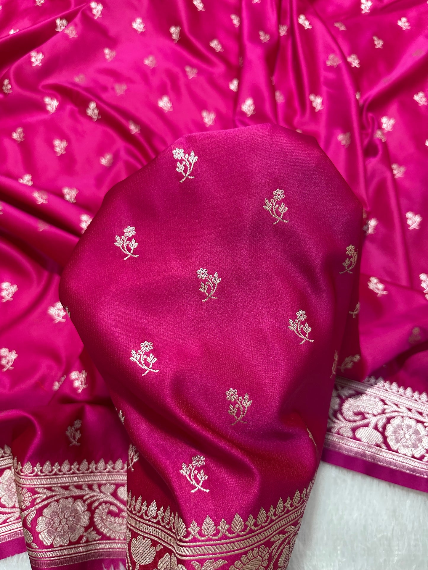Magenta Pink Katan Silk Banarasi Saree with Classic Copper Zari Kalka-Bel Border and Delicate Floral Sprigs