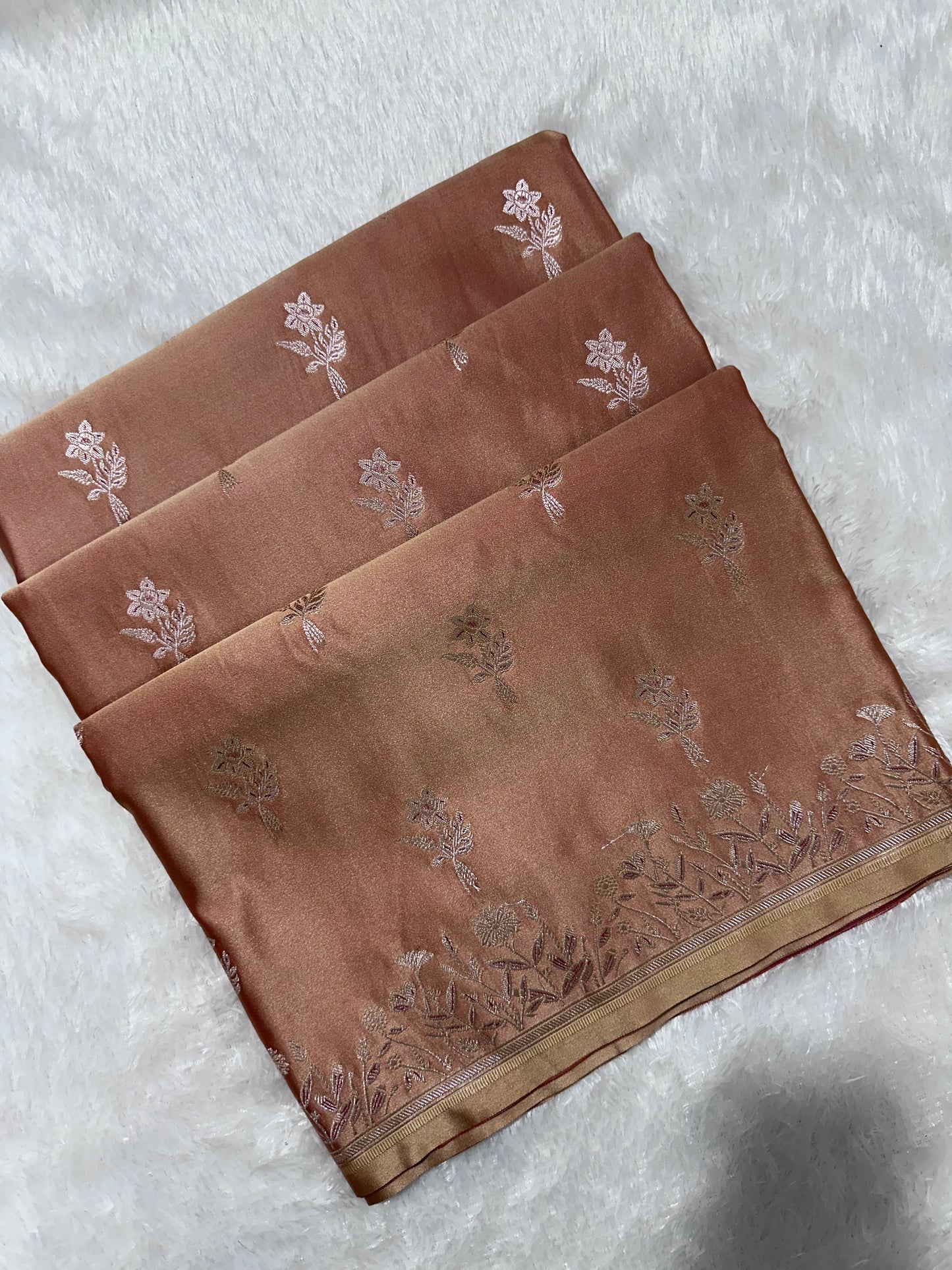 Premium Dusty Rose Banarasi Silk Saree With Elegant Double Zari Buti Border