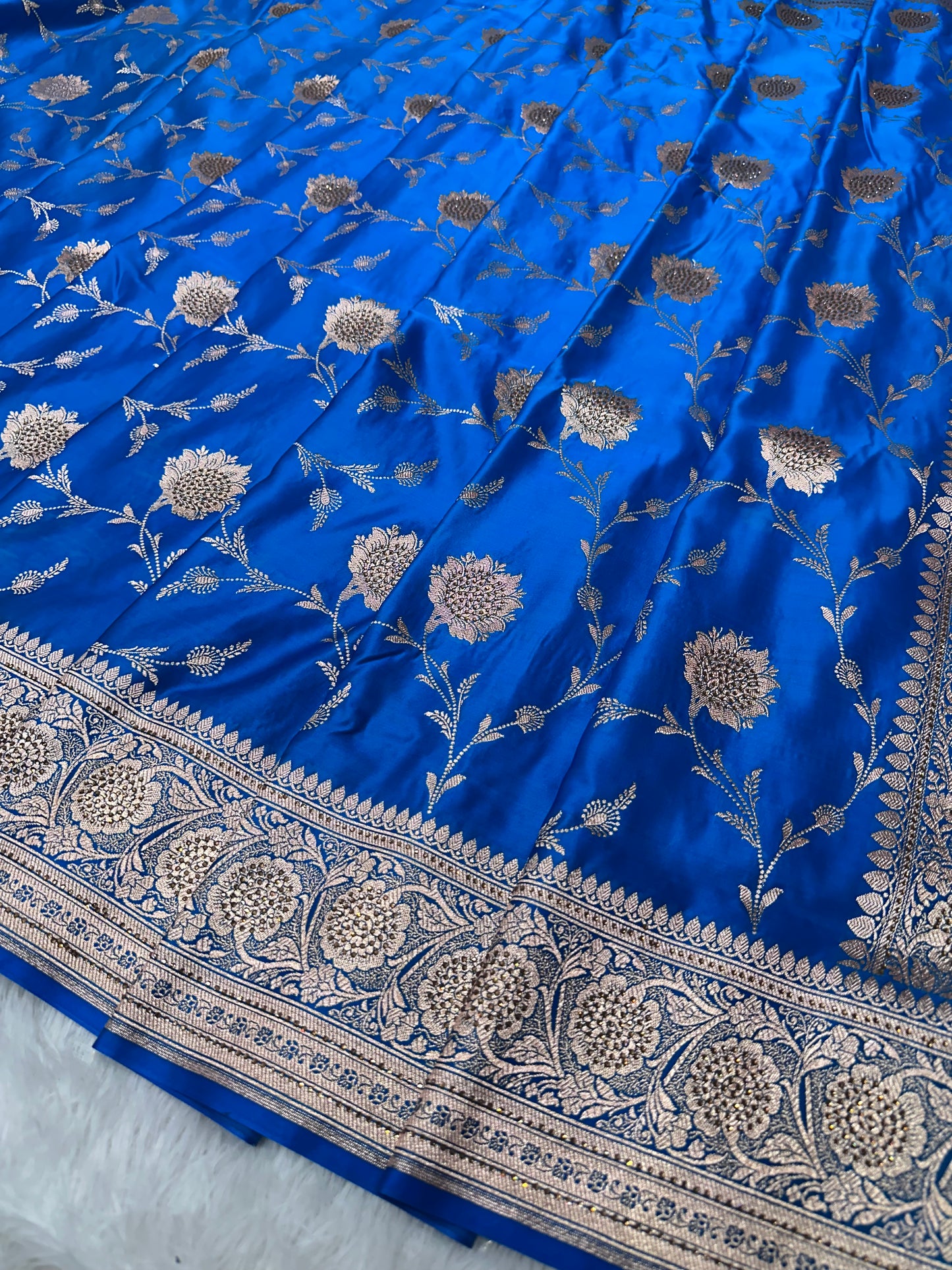 Royal Blue Pure Katan Silk Banarasi Saree with Intricate Floral Jaal and Traditional Copper Zari Weaved Border