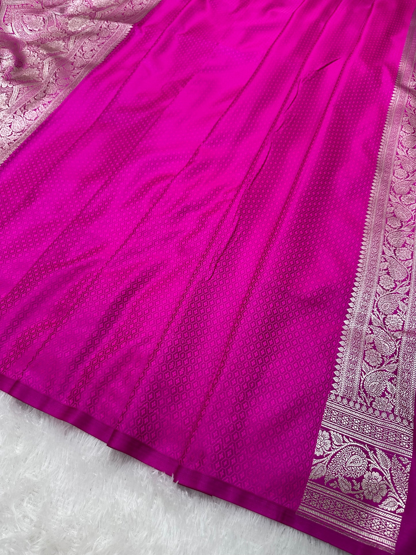 Onion Pink Katan Silk Banarasi Saree with Heritage Copper Zari Kalka Bel Border and Sleek Leaf Sprigs
