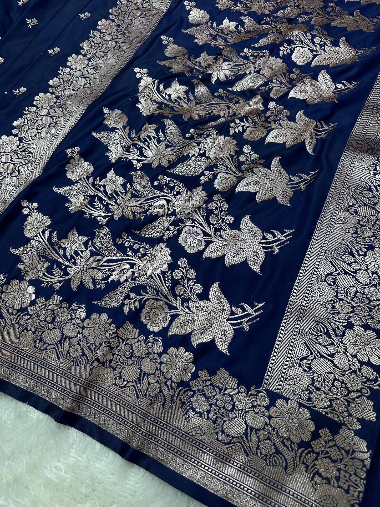 Navy Blue Katan Silk Banarasi Saree with Classic Copper Zari Arch-Bell Border and Elegant Floral Sprigs