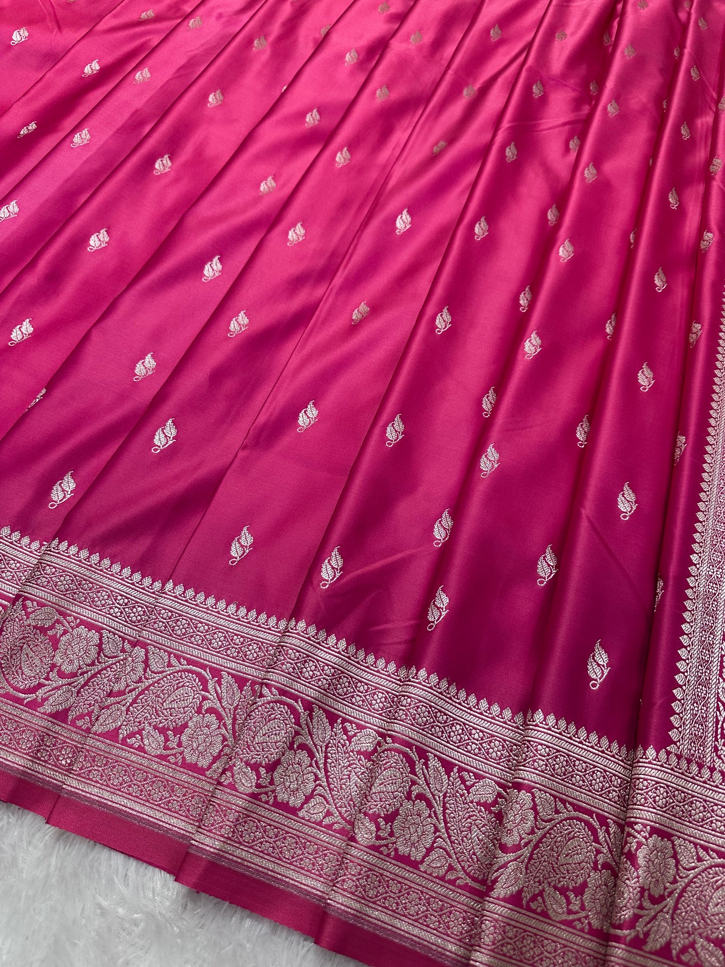 Rani Pink Katan Silk Banarasi Saree with Traditional Paisley Border and Subtle Copper Zari Micro-Butis (Copy)