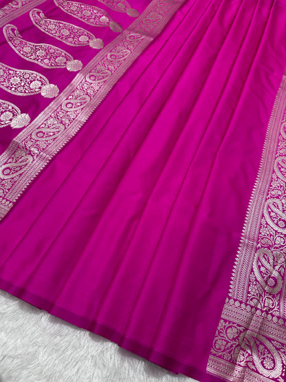 Rose pink Katan Silk Banarasi Saree with Traditional Paisley Border and Shimmering Copper Zari Micro-Butis (Copy)