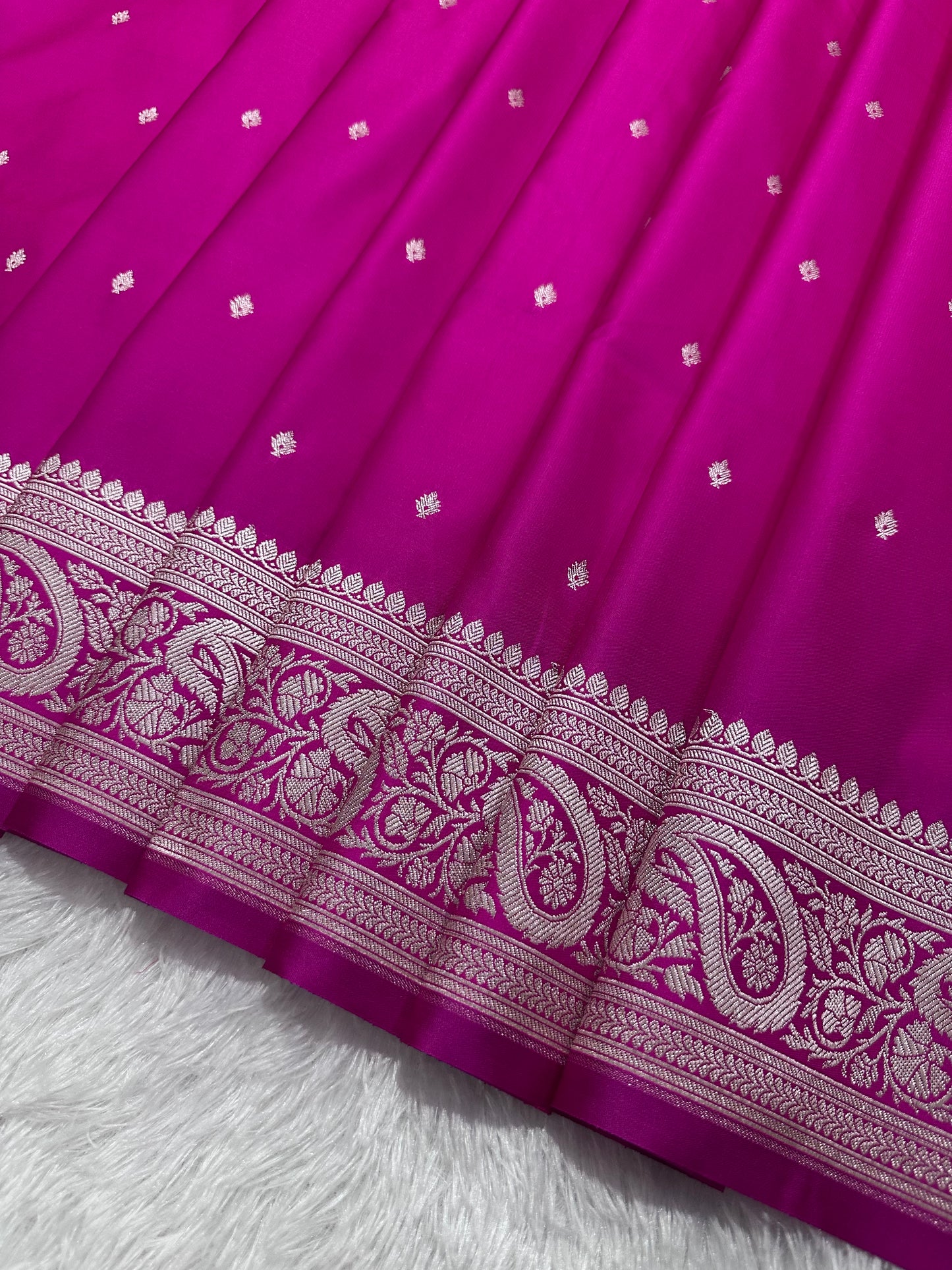 Rose pink Katan Silk Banarasi Saree with Traditional Paisley Border and Shimmering Copper Zari Micro-Butis (Copy)