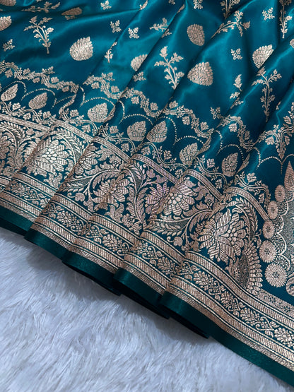 Rama Green Satin Silk Banarasi Saree with Royal Guldasta Chakra Border and Bold Gold Panna Butis (Copy)