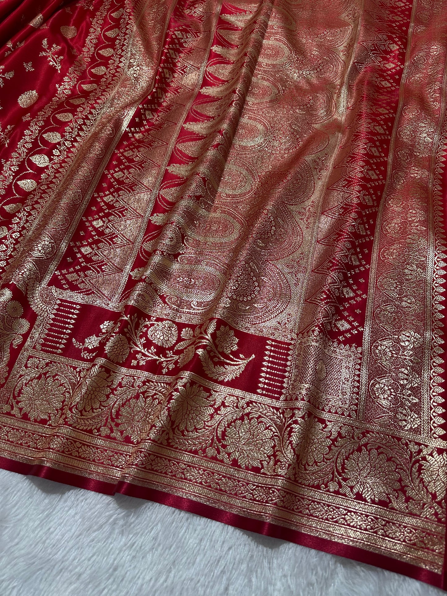 Crimson Red Satin Silk Banarasi Saree with Royal Floral Jhallar Border and Elegant Kalka-Floral Jaal Butis