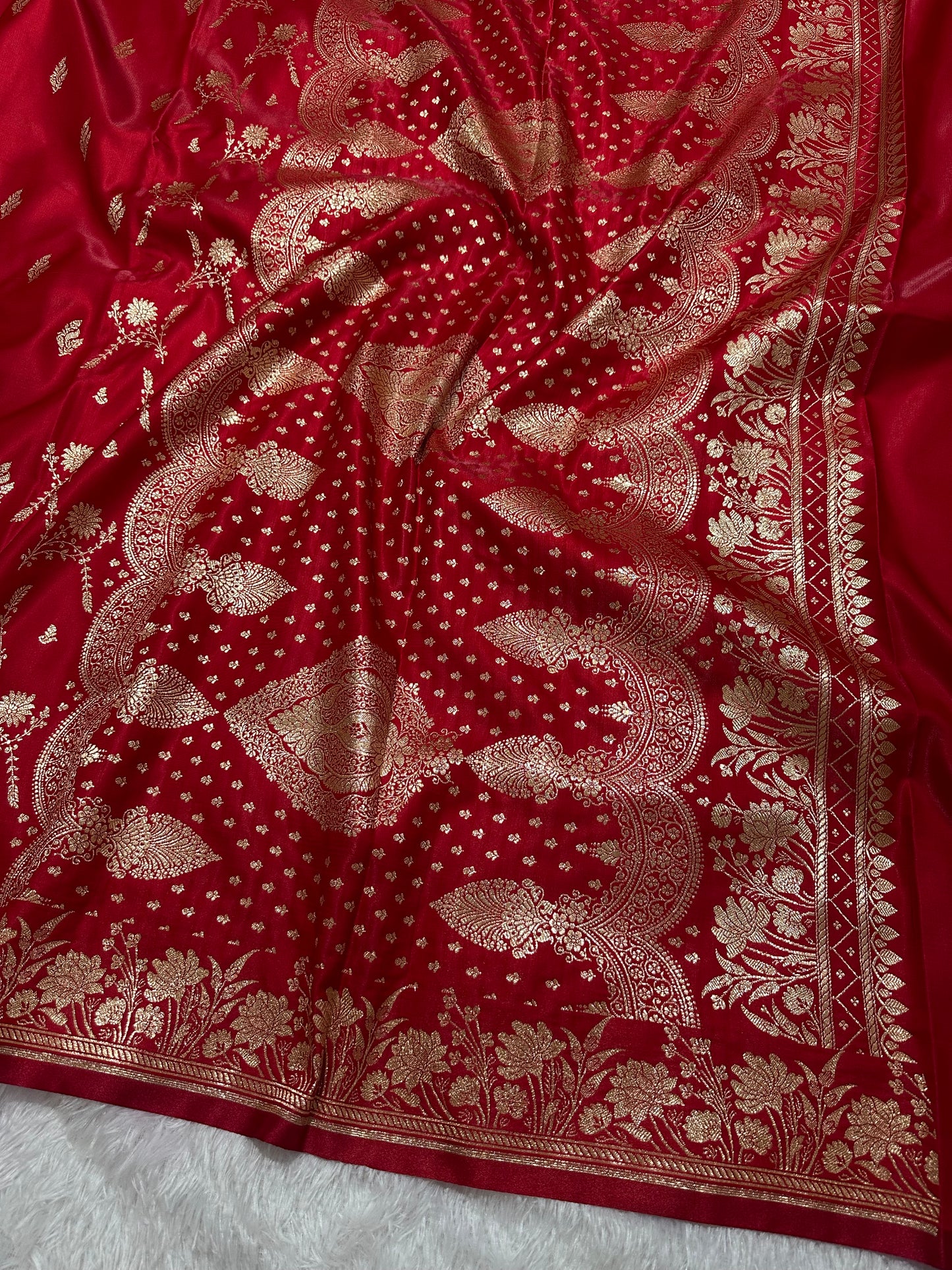 Crimson Red Satin Silk Banarasi Saree with Delicate Floral Arch Border and Bold Gold Panna Butis