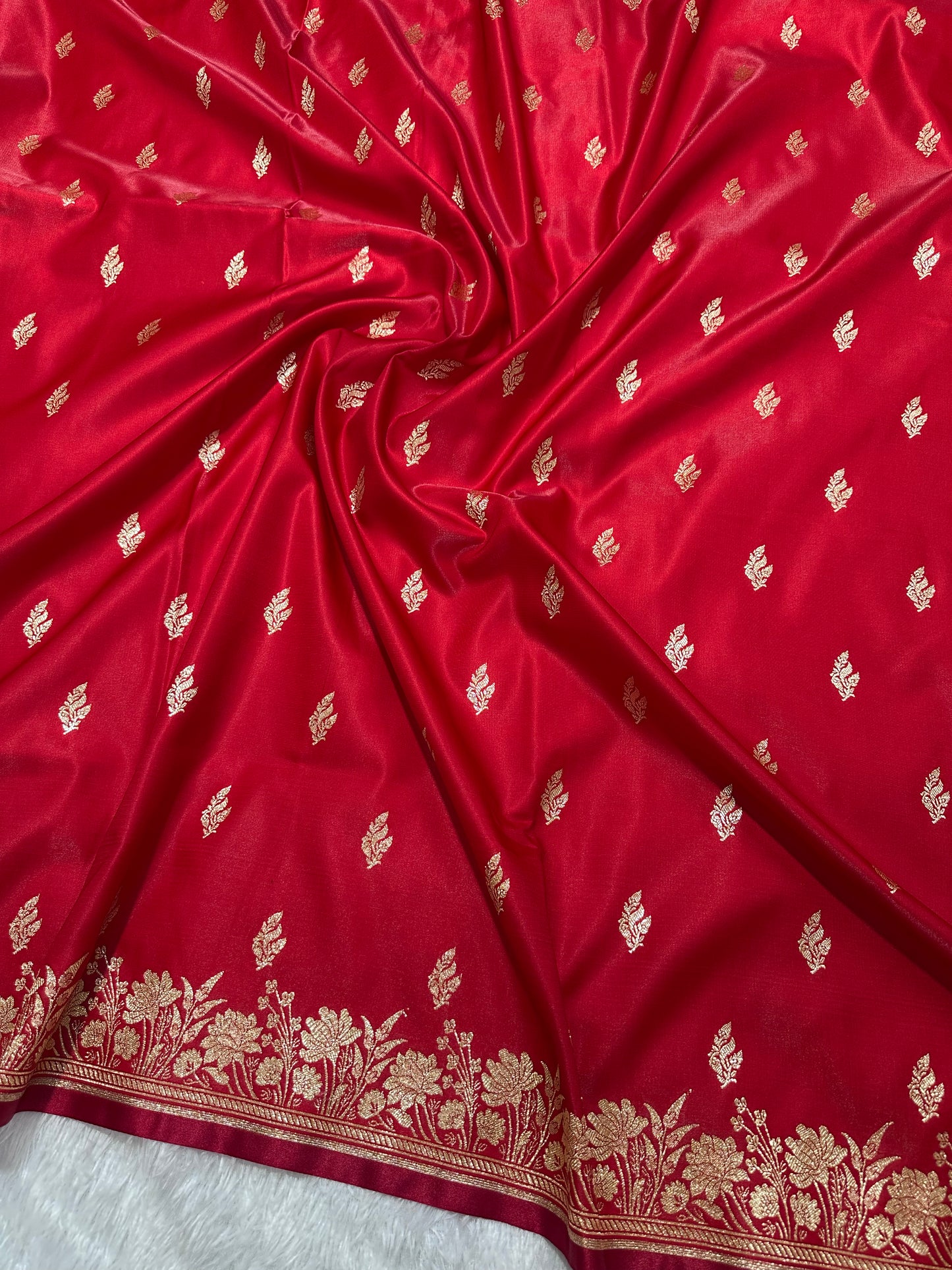 Crimson Red Satin Silk Banarasi Saree with Delicate Floral Arch Border and Bold Gold Panna Butis