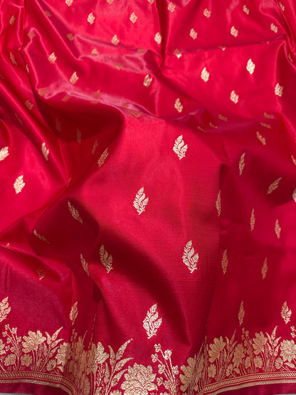 Crimson Red Satin Silk Banarasi Saree with Delicate Floral Arch Border and Bold Gold Panna Butis