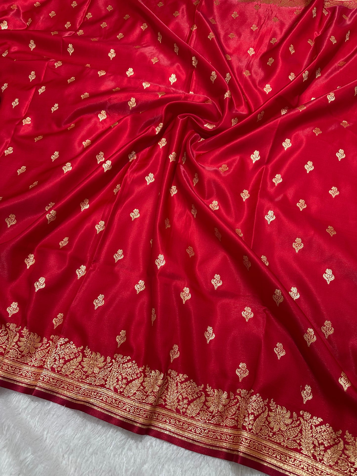 Elegant Crimson Red Satin Silk Banarasi Saree with Delicate Floral Arch Border and Traditional Kalka Butis