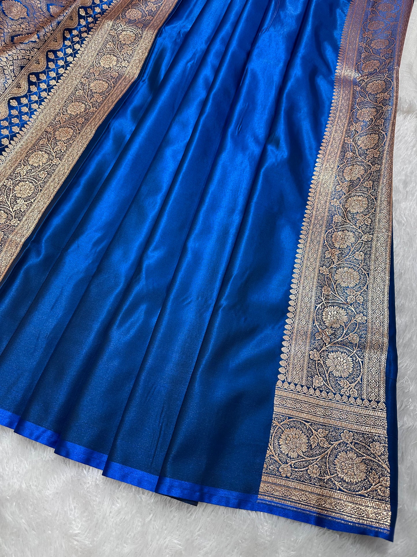 Bridal Maroon Satin Silk Banarasi Saree with Royal Floral Jhallar Border and Traditional Kalka-Floral Sprig Body Work (Copy)