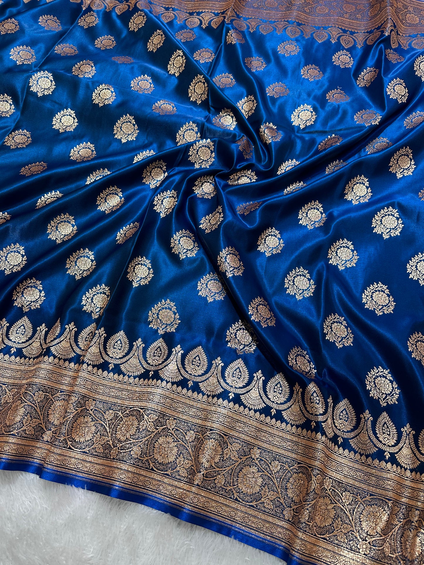 Bridal Maroon Satin Silk Banarasi Saree with Royal Floral Jhallar Border and Traditional Kalka-Floral Sprig Body Work (Copy)