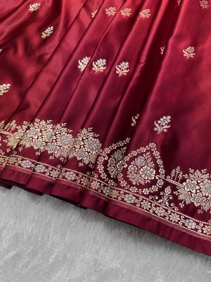 Elegant Maroon Katan Silk Banarasi Saree with Delicate Floral Arch Border and Full-Bloomed Rose Butis