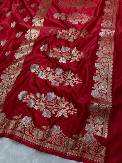 Elegant Tomato Red Katan Silk Banarasi Saree with Delicate Floral Arch Border and Traditional Bouquet Leaf Butis