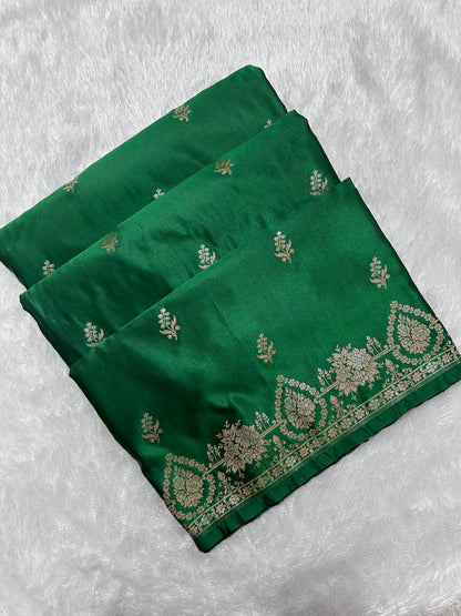 Elegant Leaf Green Katan Silk Banarasi Saree with Delicate Floral Arch Border and Full-Bloomed Rose Butis