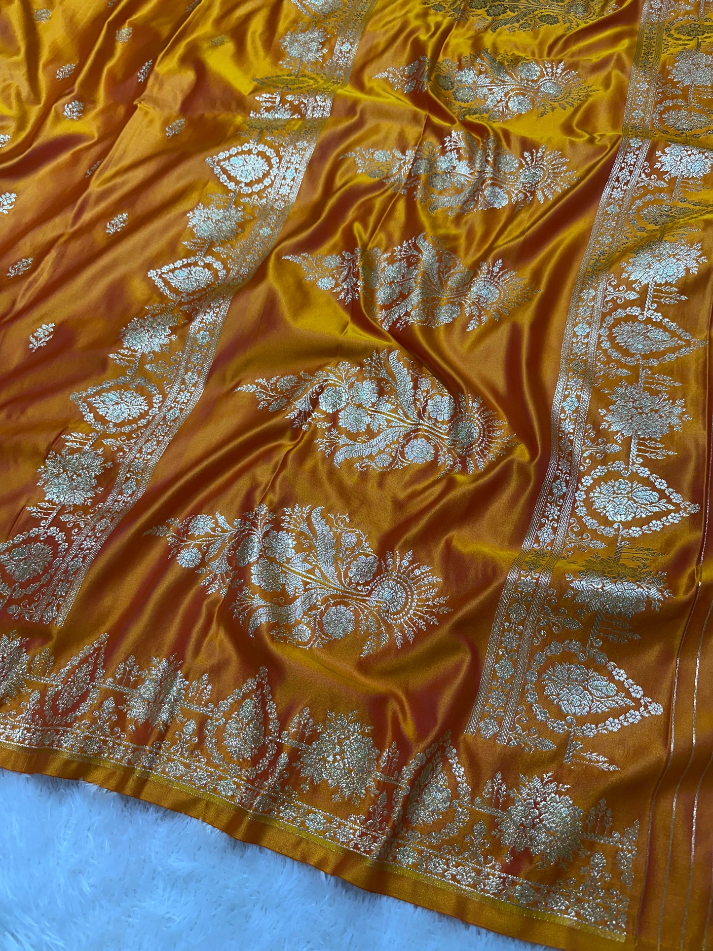 Mustard Yellow Katan Silk Banarasi Saree with Delicate Floral Arch Border and Full-Bloomed Rose Butis